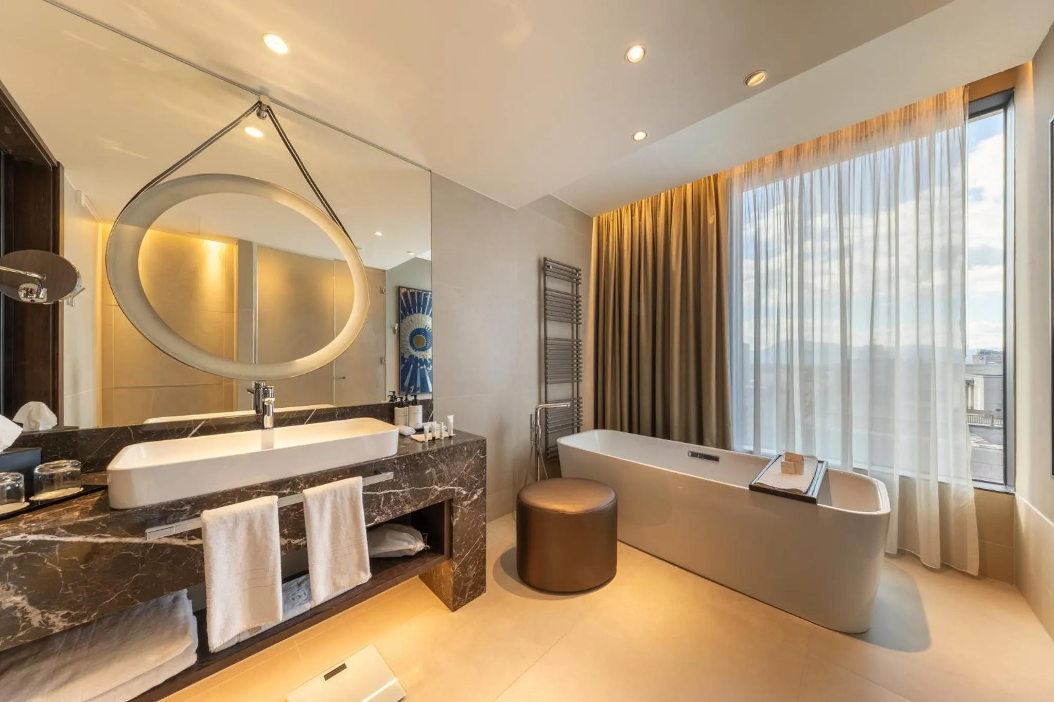 Photo of the whole room in InterContinental - Ljubljana by IHG