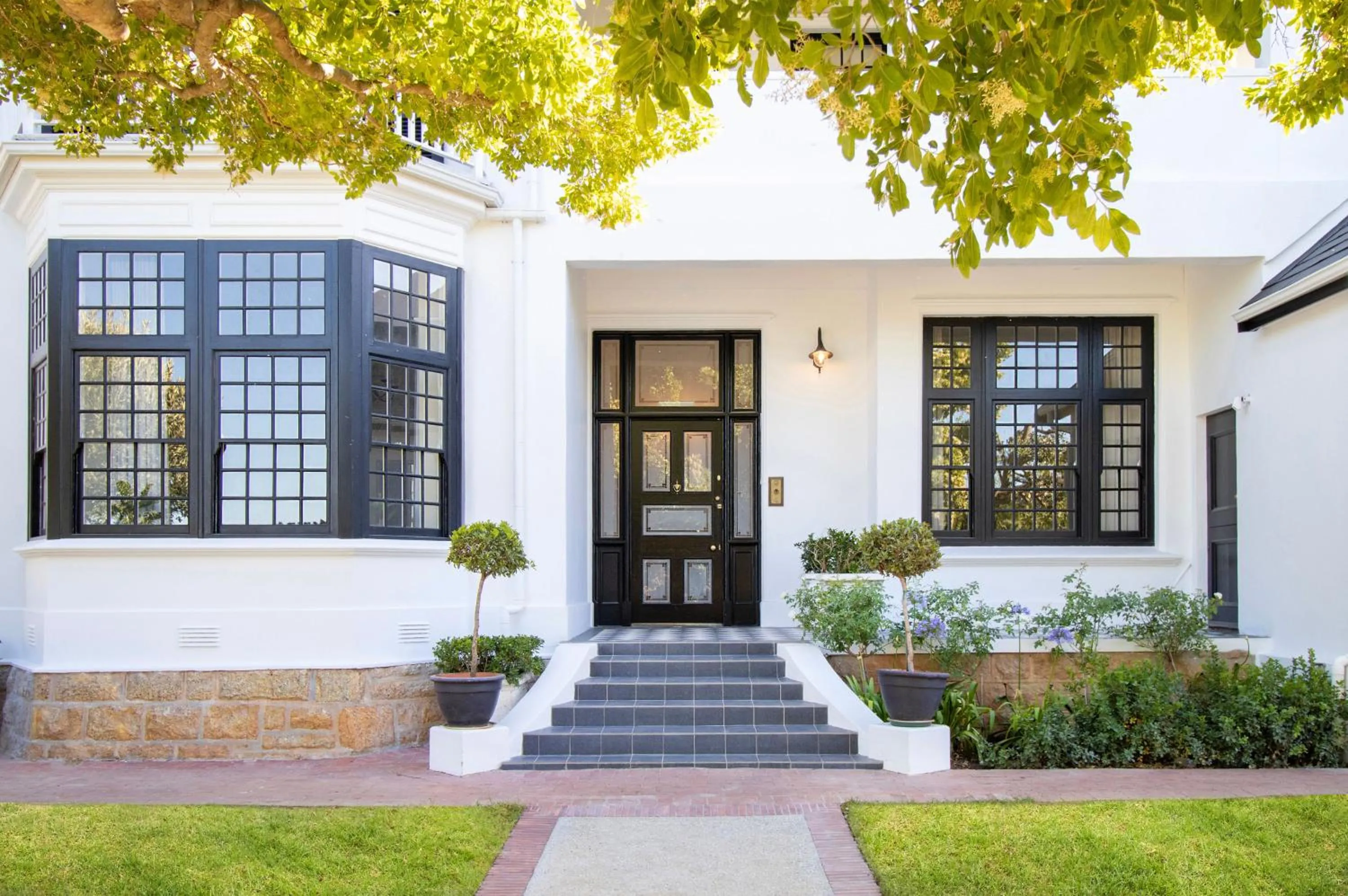 Facade/entrance in One Kensington Boutique Hotel