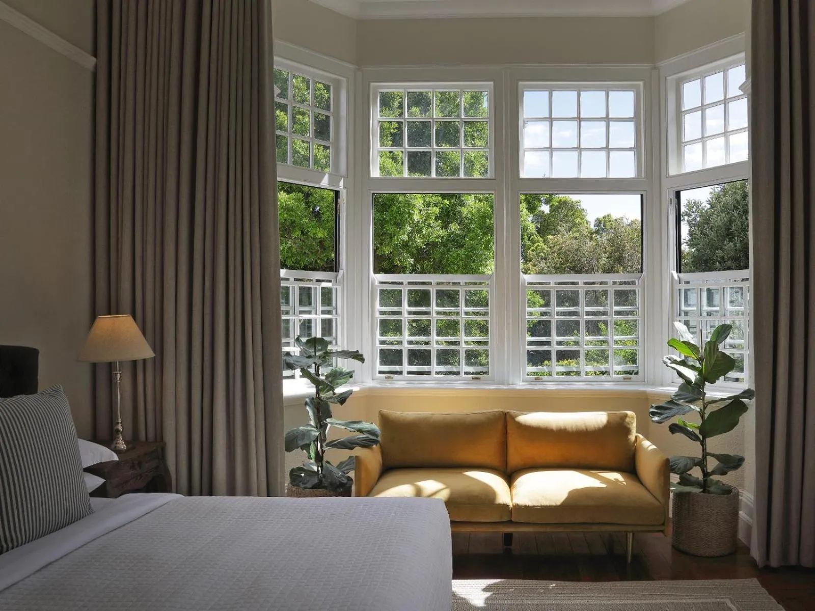 Photo of the whole room, Bed in One Kensington Boutique Hotel