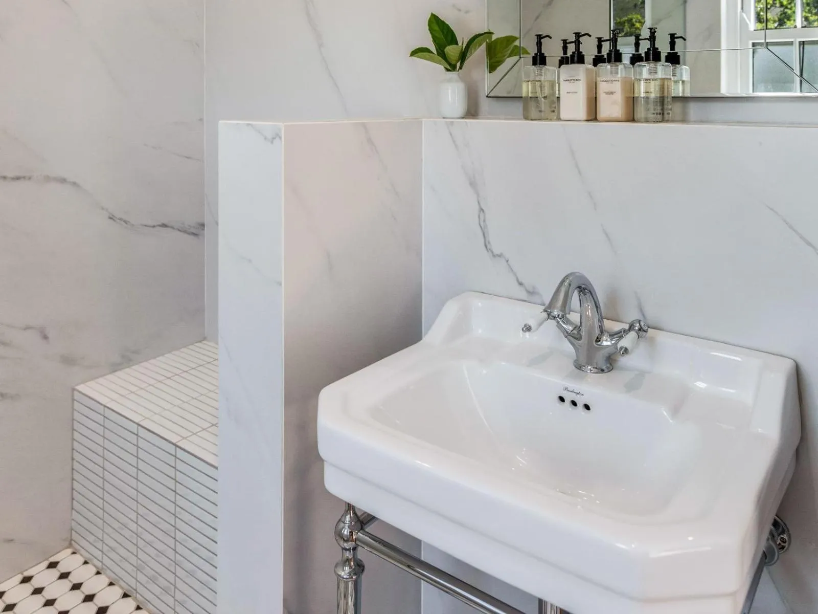 Bathroom in One Kensington Boutique Hotel