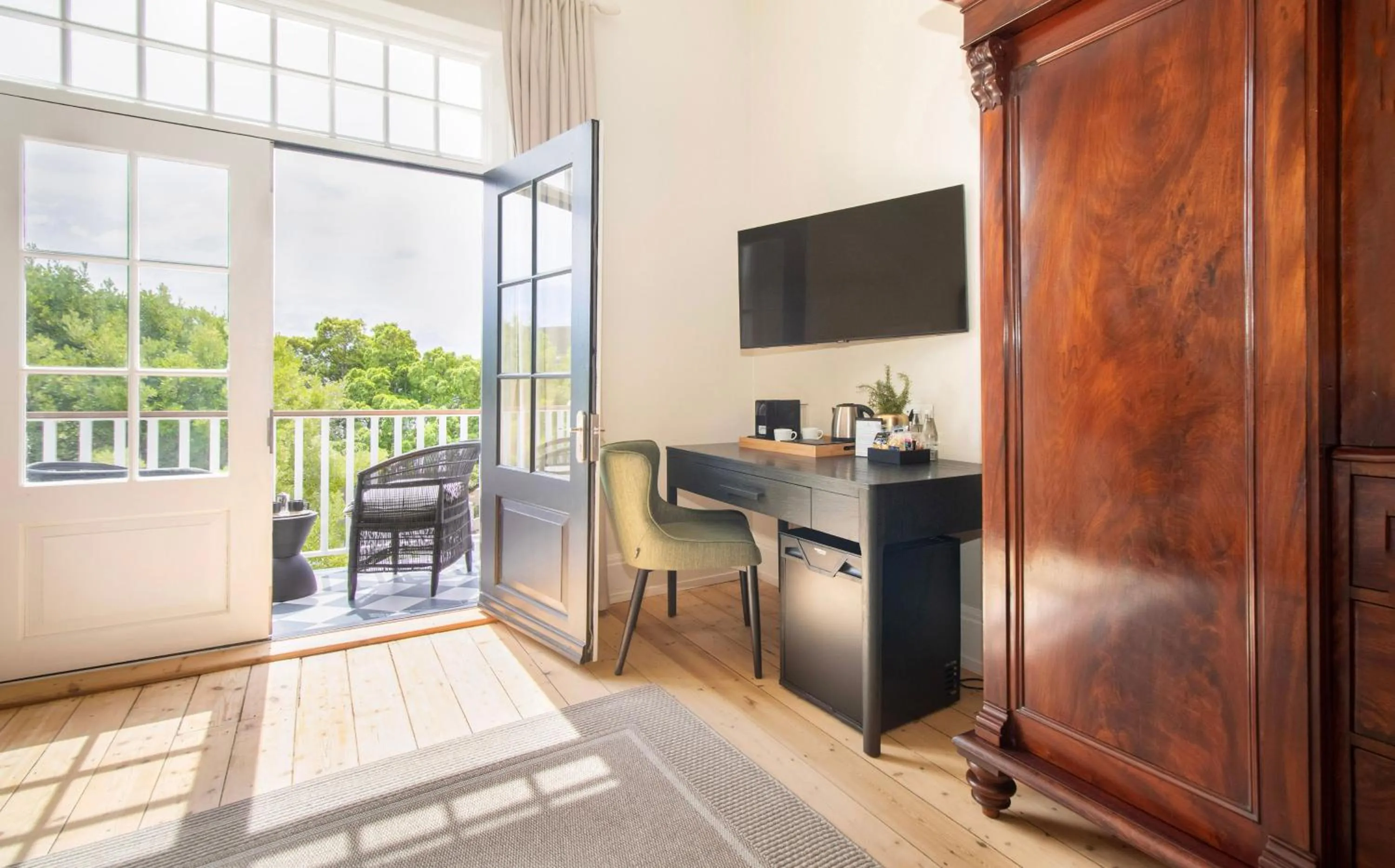 Balcony/Terrace in One Kensington Boutique Hotel