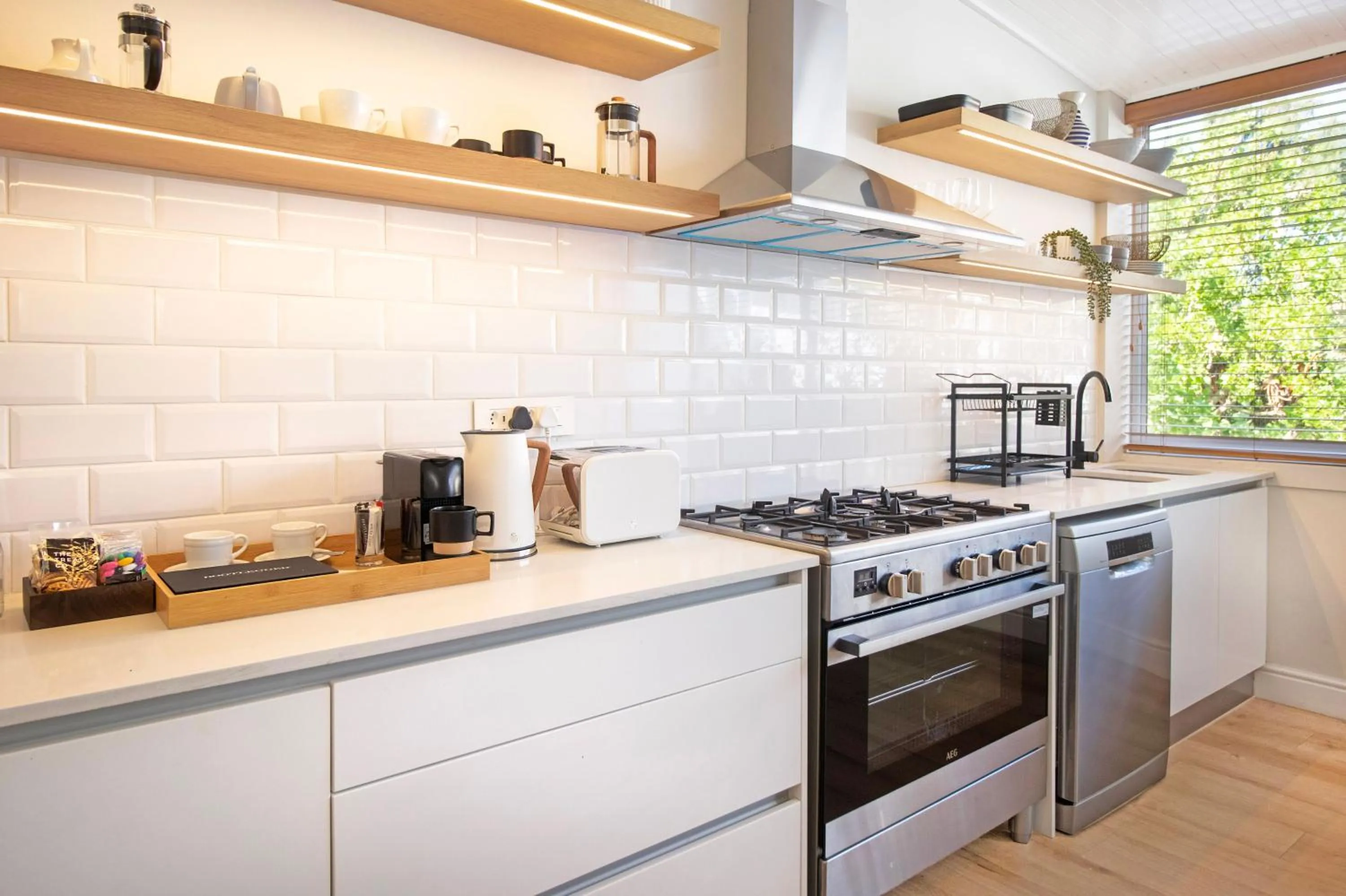 kitchen in One Kensington Boutique Hotel