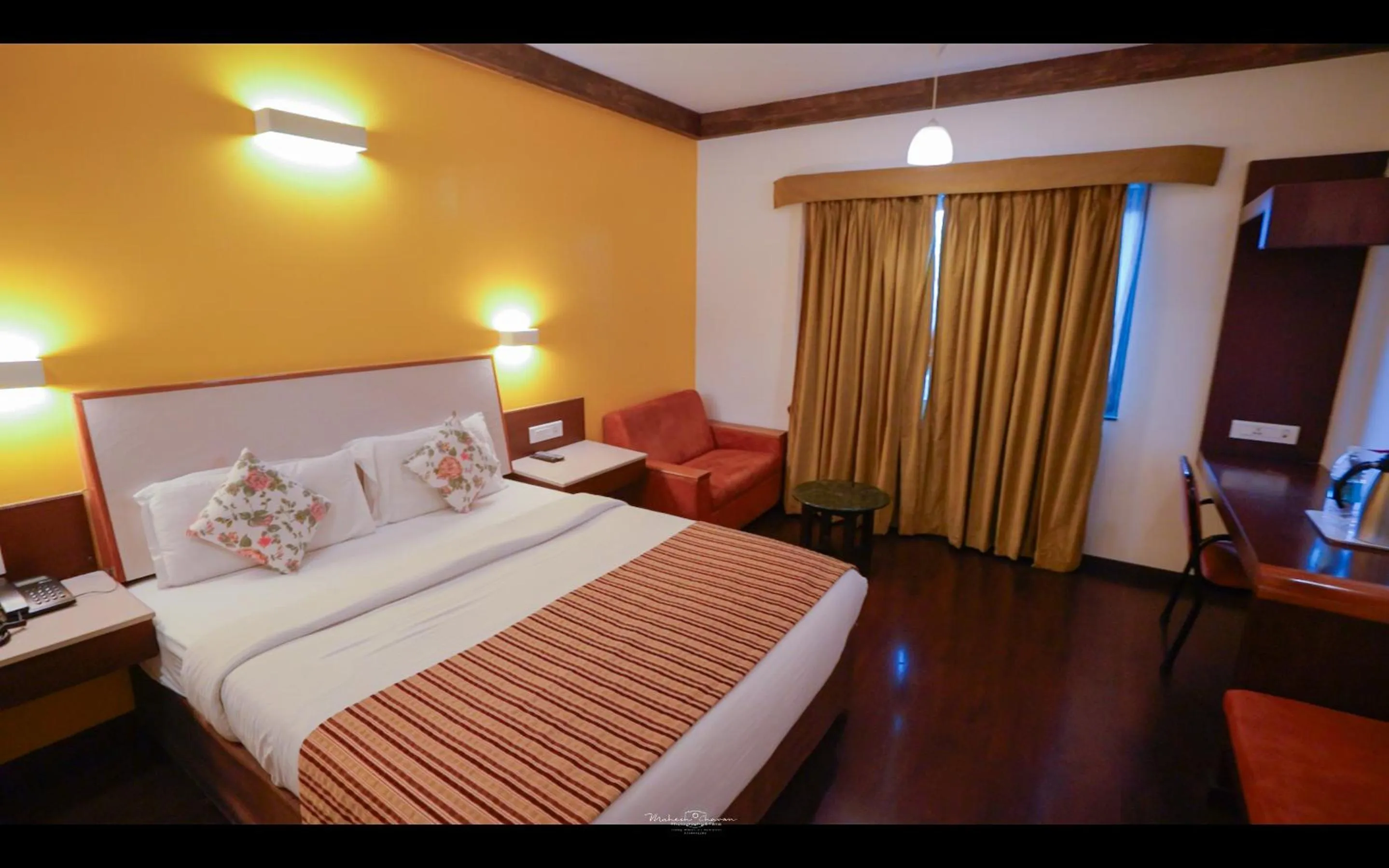 Bedroom, Bed in Hotel Vrishali Executive