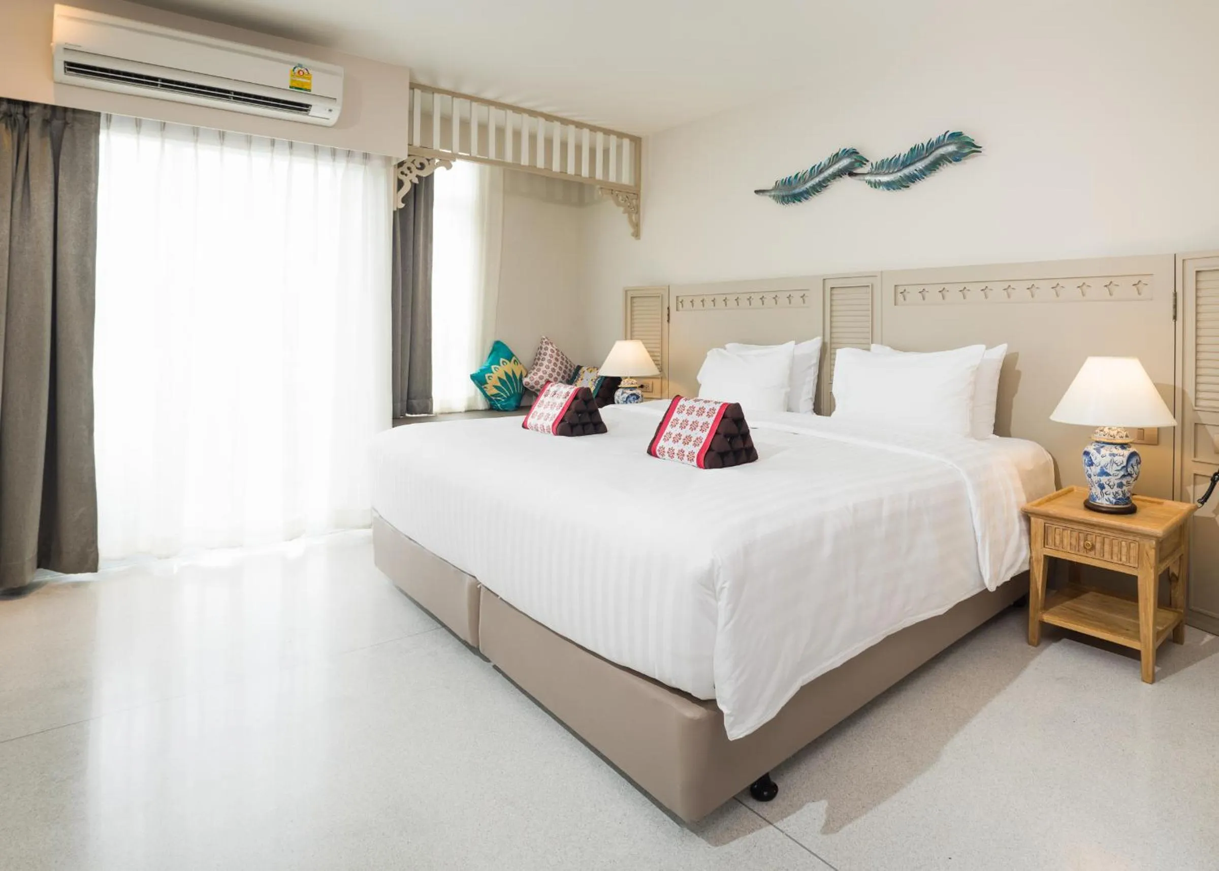 Living room, Bed in Panphuree Residence - SHA Extra Plus