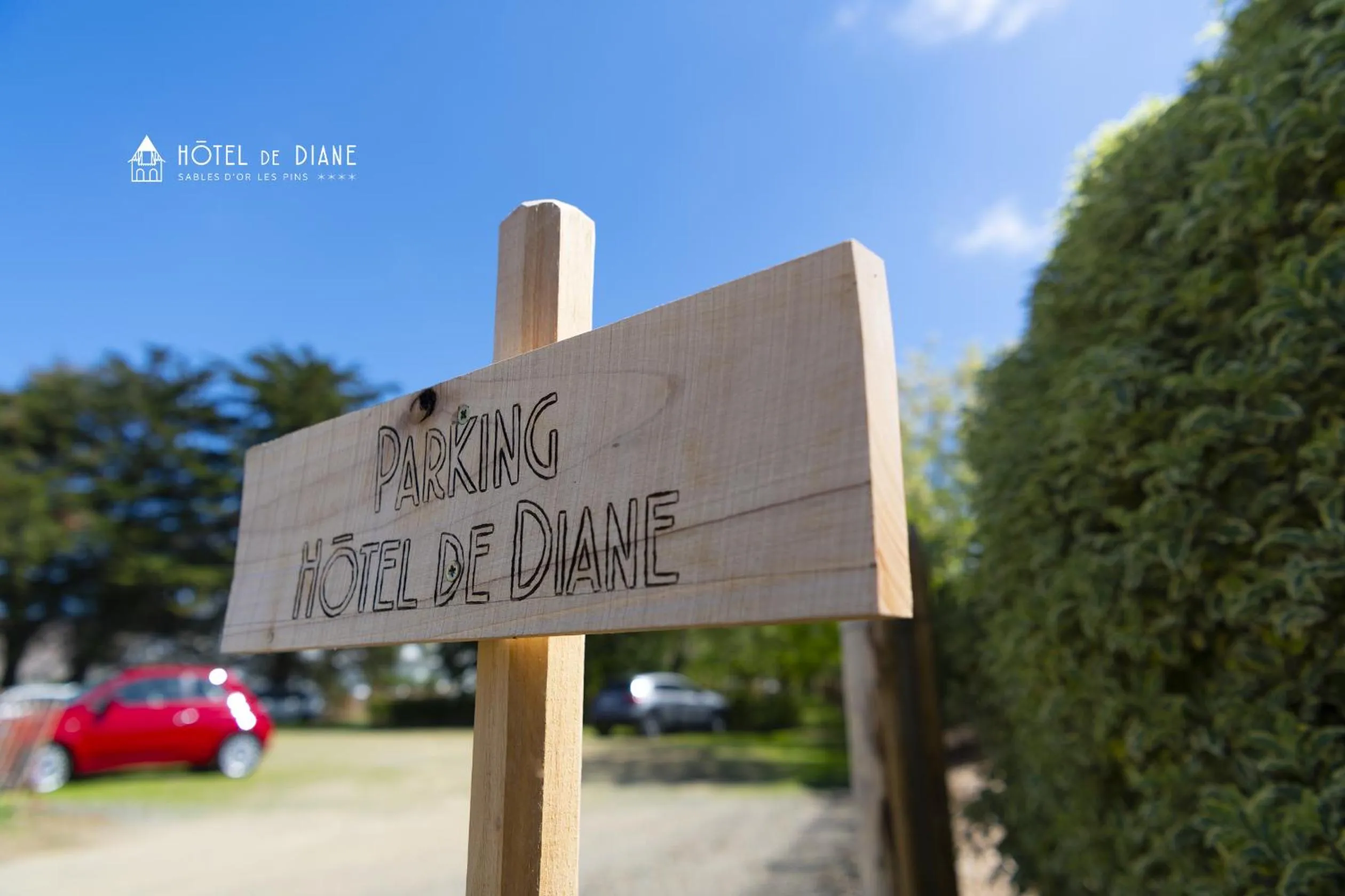 Parking in Hotel De Diane