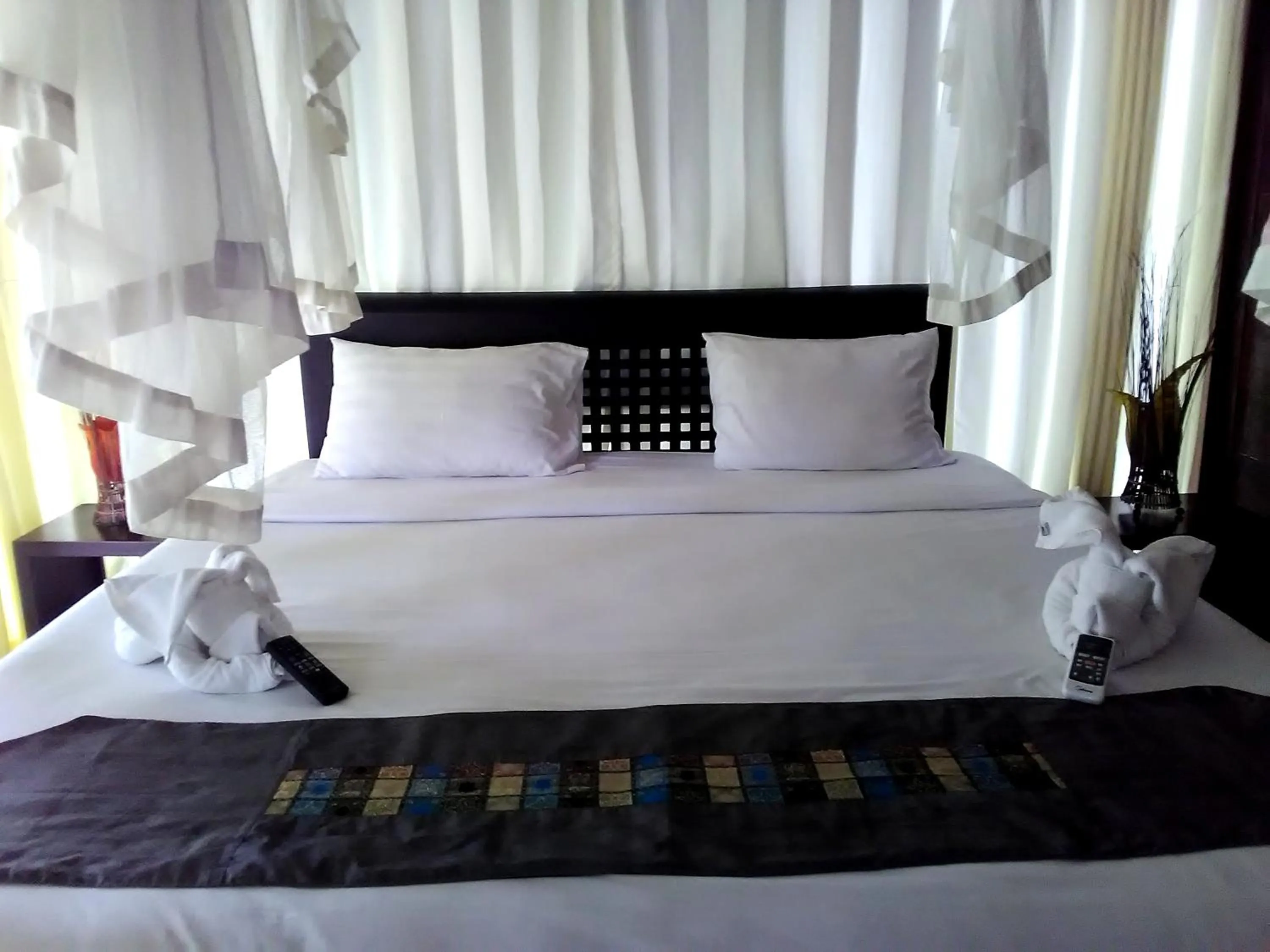 Bed in Astawa House