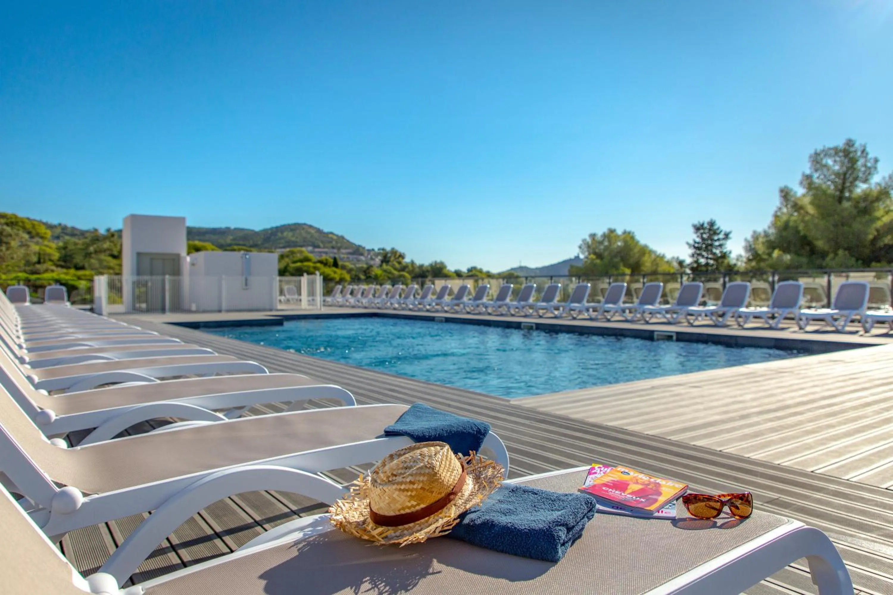 Swimming pool in SOWELL Family Riviera