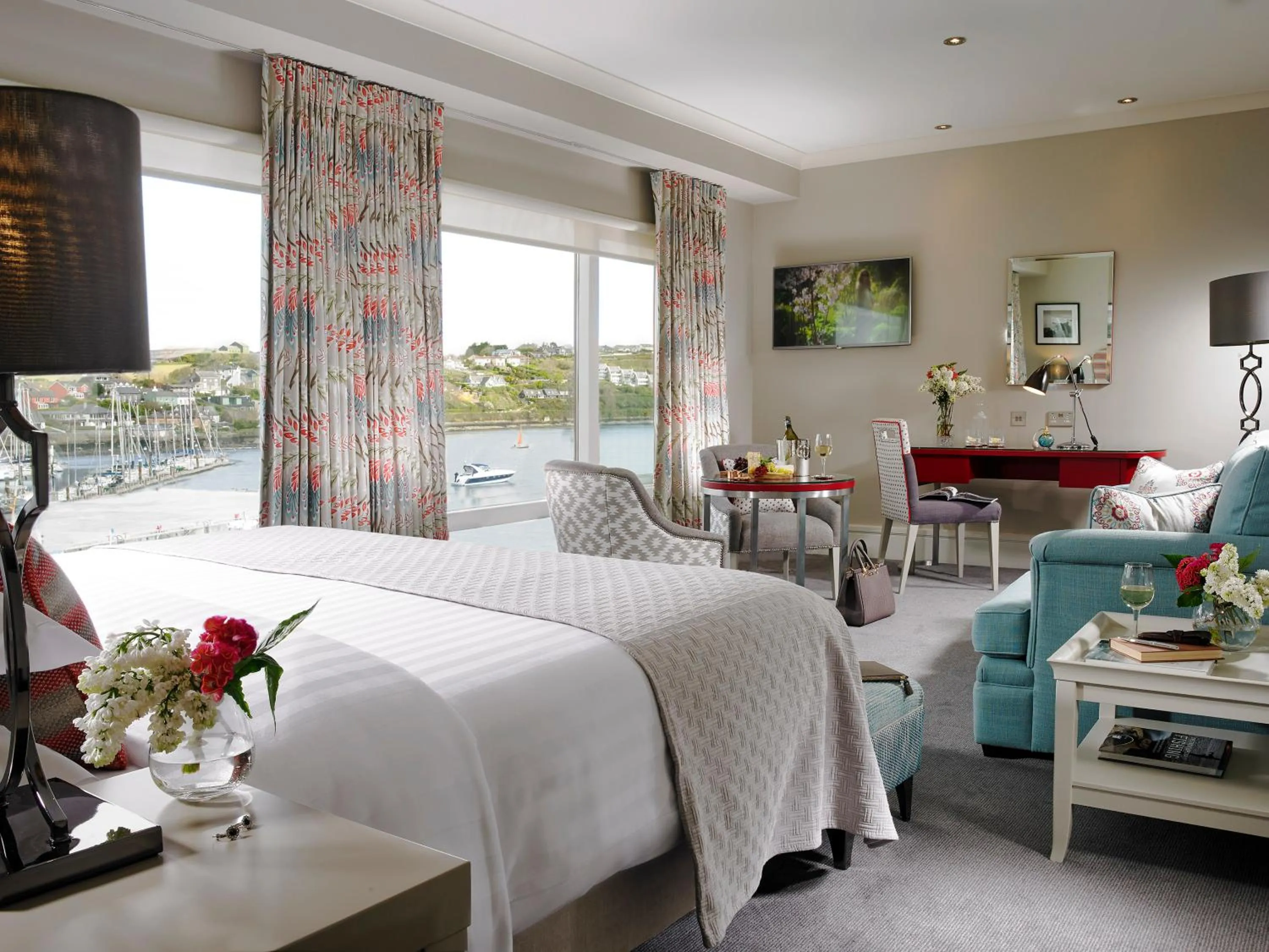 Bedroom, Bed in Trident Hotel Kinsale