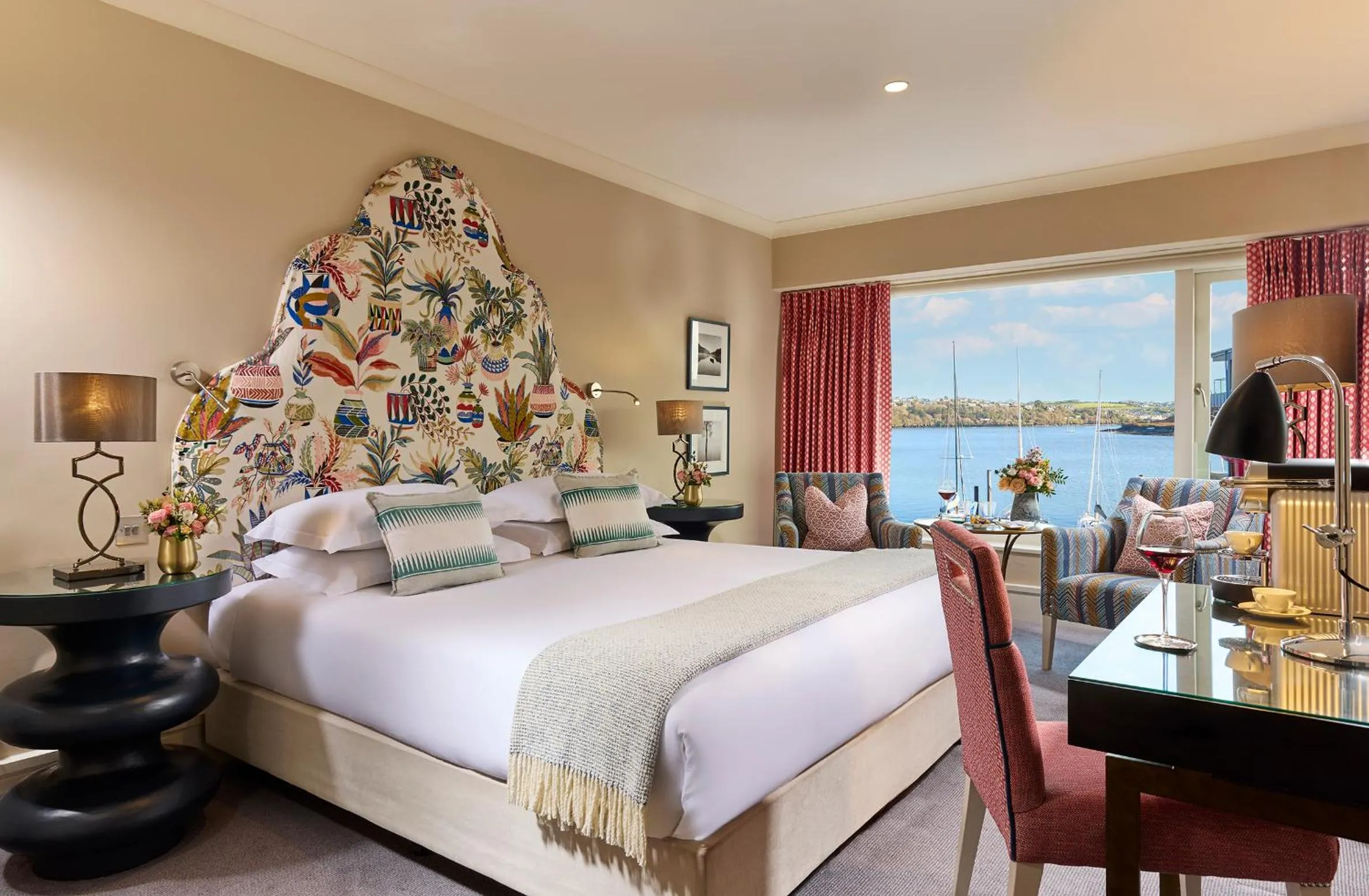 Bedroom, Bed in Trident Hotel Kinsale