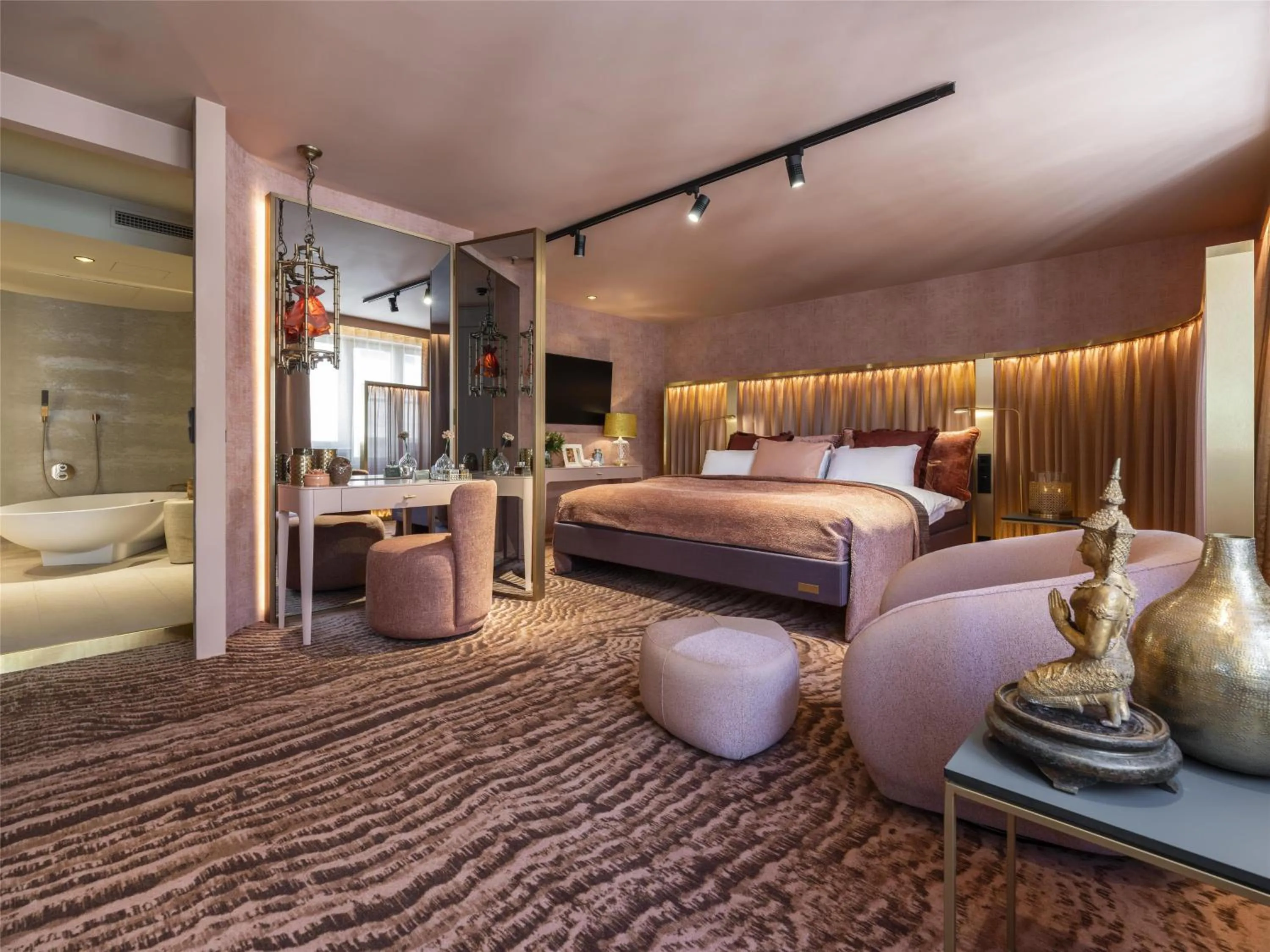 Photo of the whole room, Bed in Radisson Blu Scandinavia Hotel, Göteborg