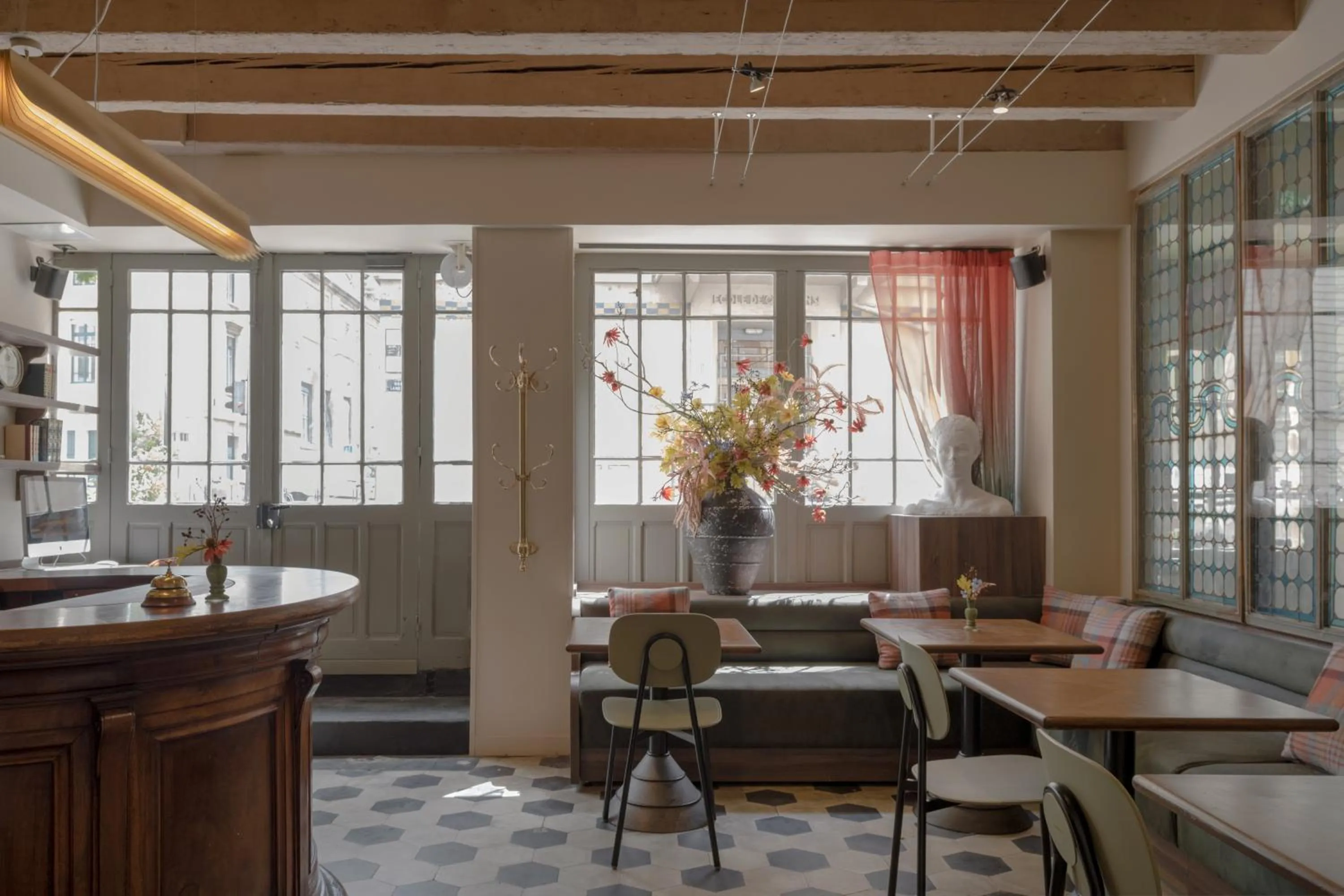 Lobby or reception in Académie Hôtel Lyon
