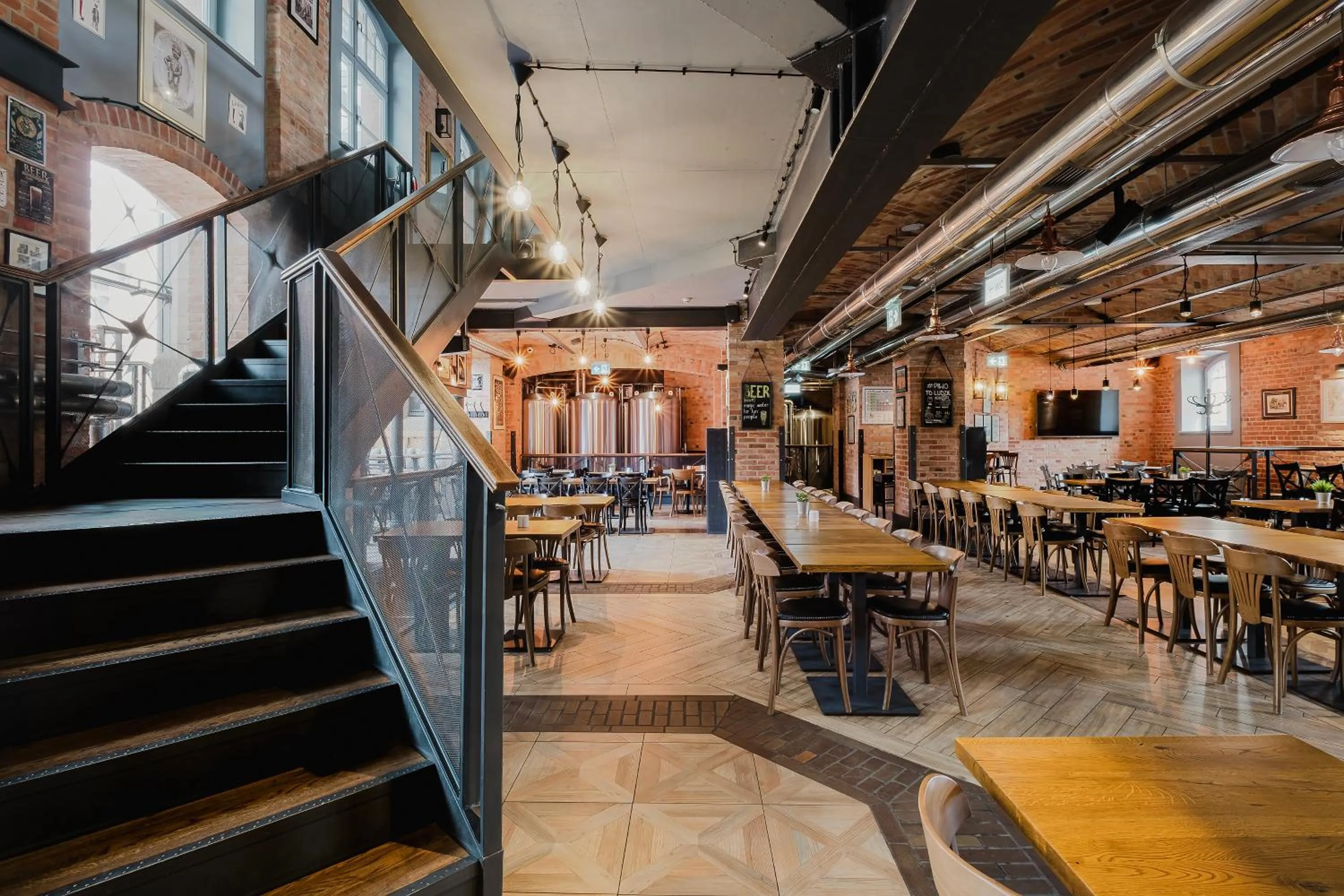 Restaurant/places to eat in Craft Beer Central Hotel
