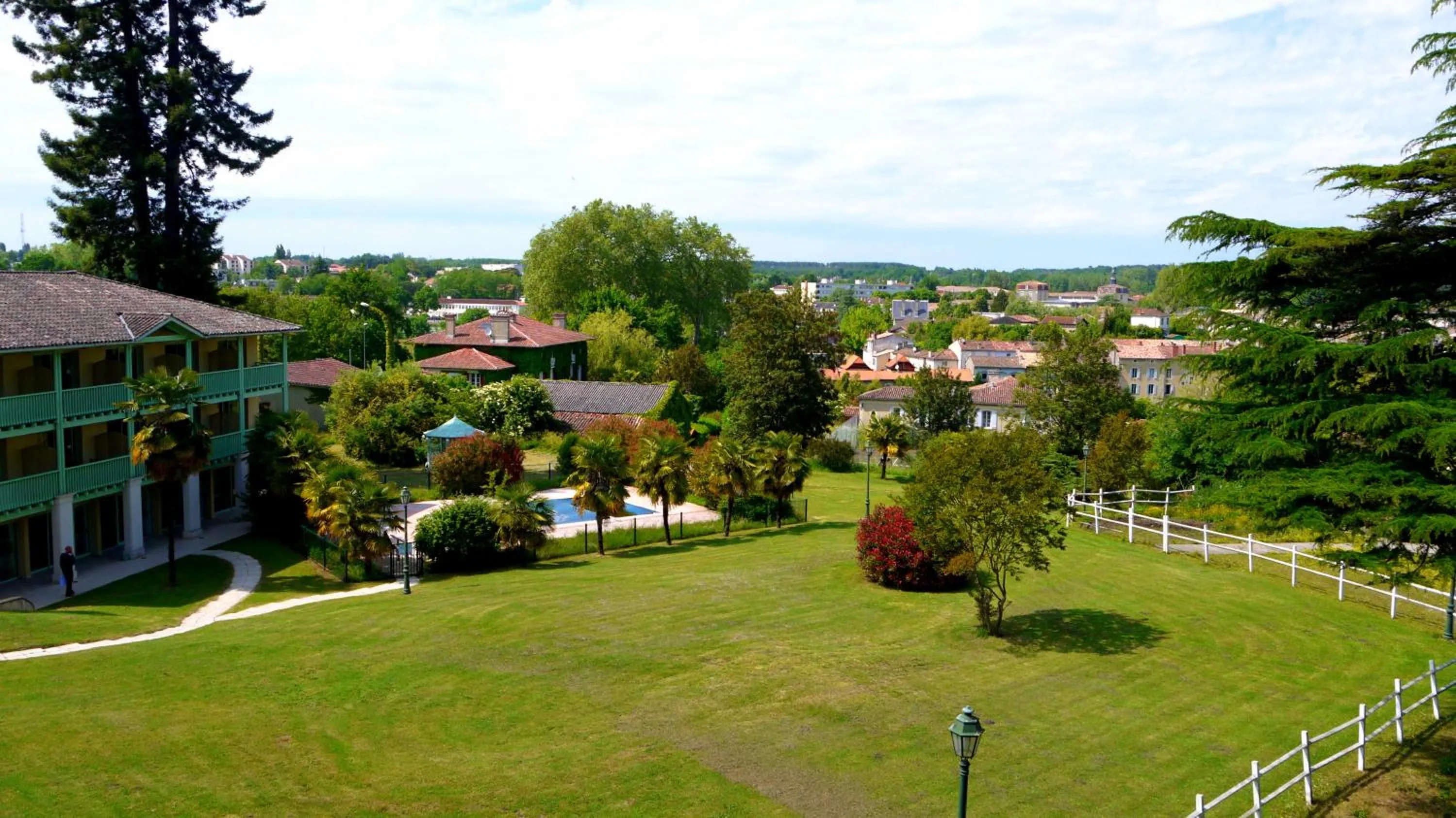 City view in Logis Hôtels- Hôtel et Restaurant Domaine de Fompeyre