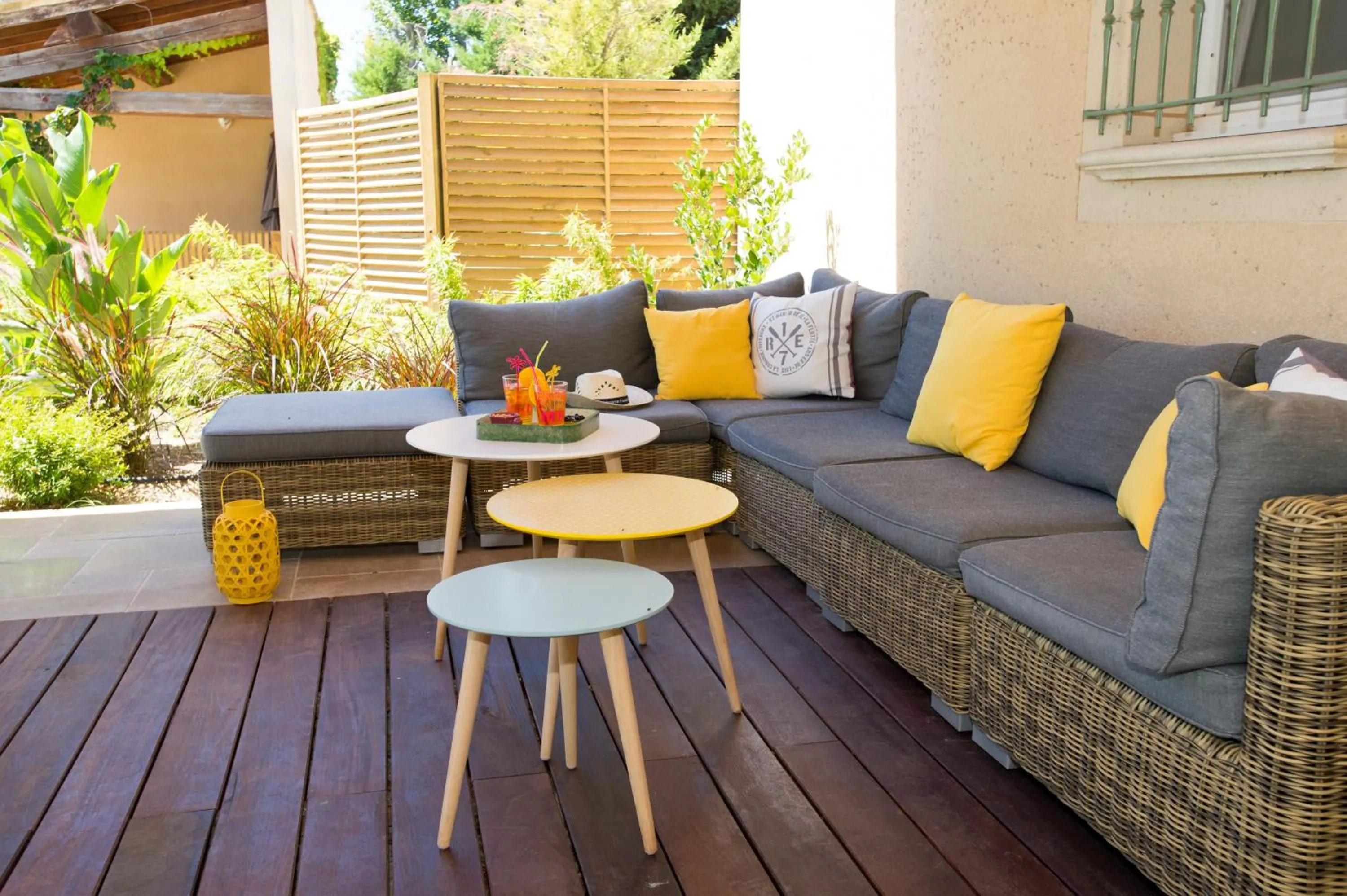 Patio in Best Western Hôtel Aurélia