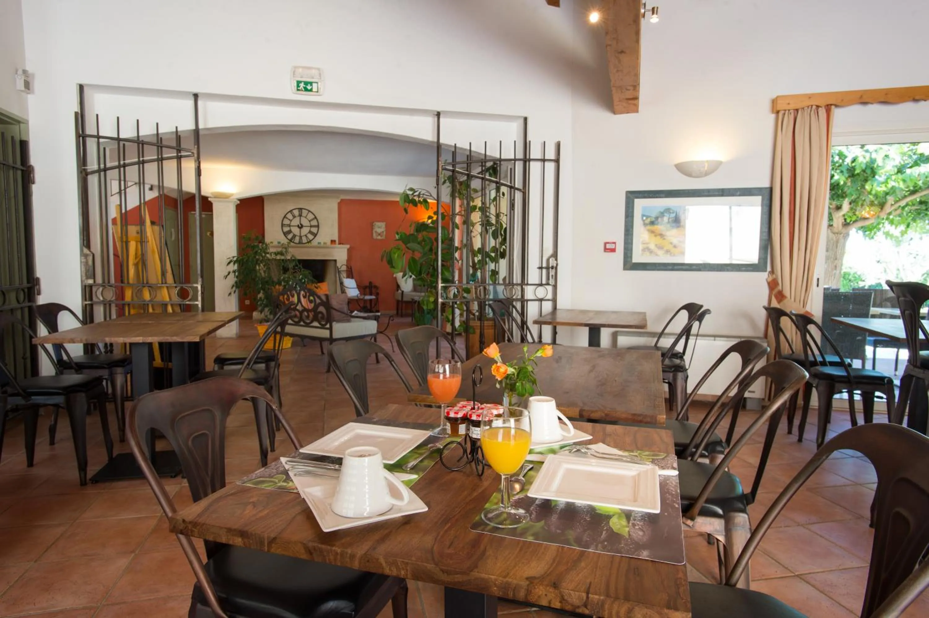 Restaurant/places to eat in Best Western Hôtel Aurélia