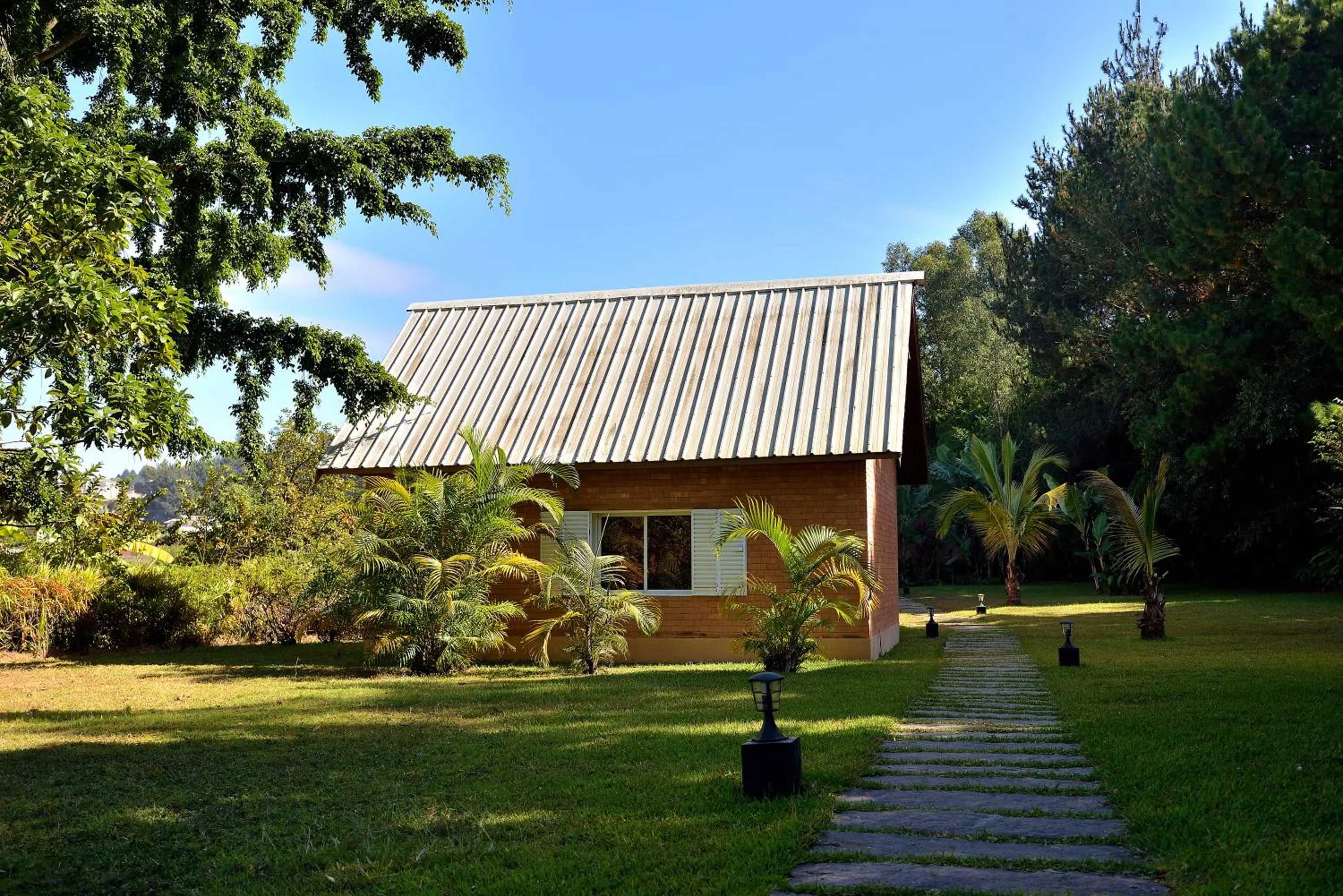 Riviera Garden Hotel Ivato Airport