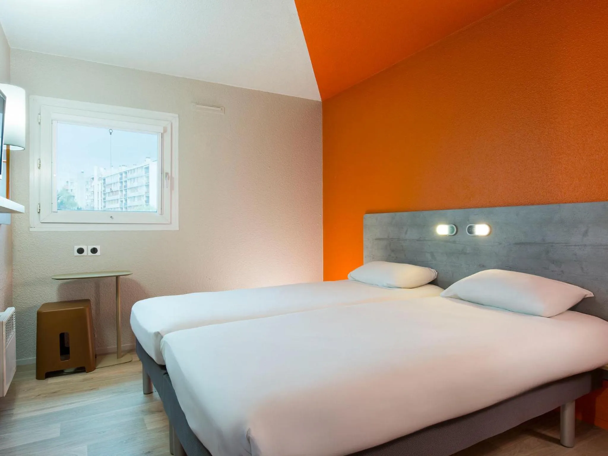 Bed in Ibis Budget Bourgoin Jallieu Centre