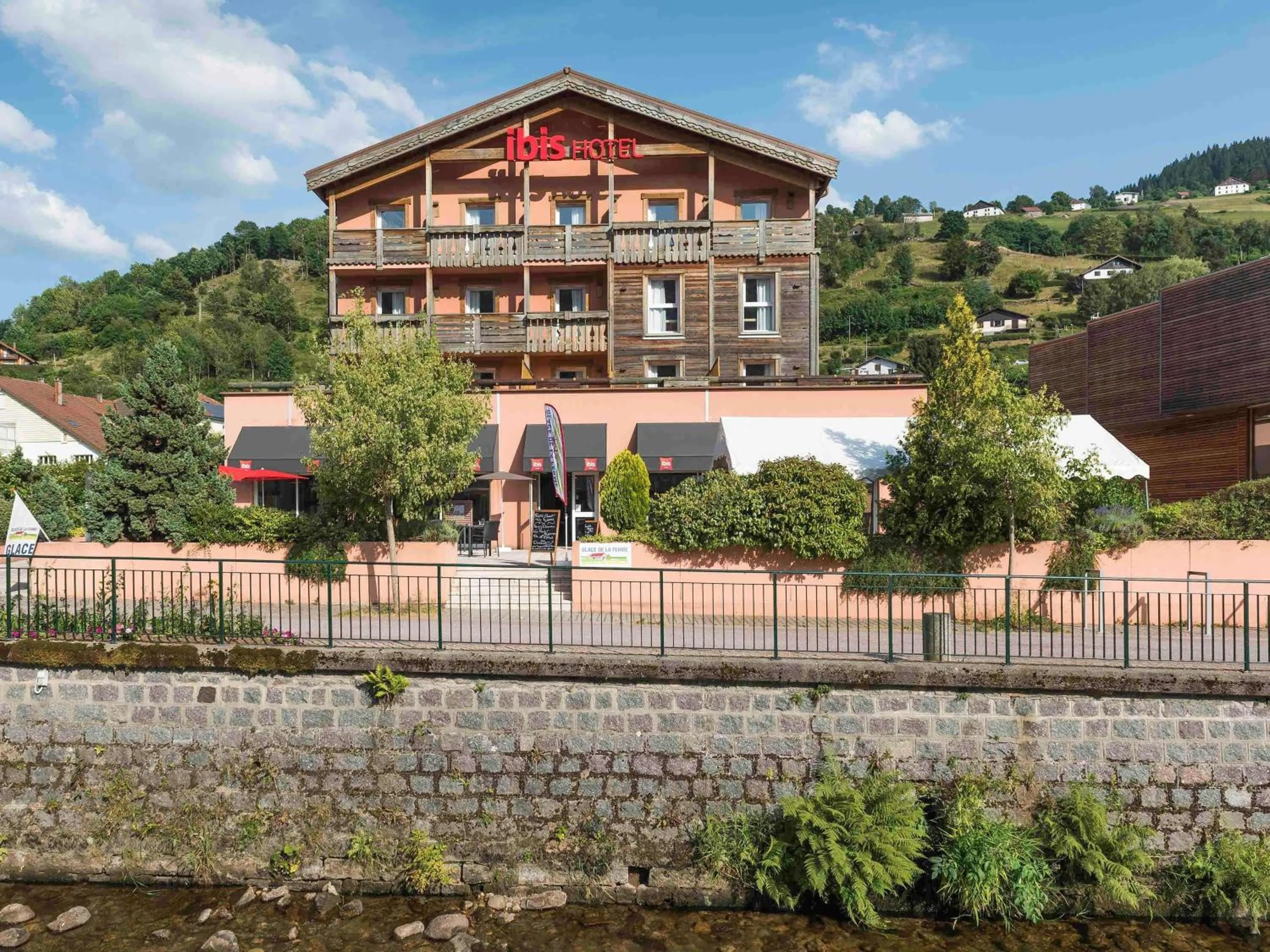 Property building in ibis La Bresse Gérardmer