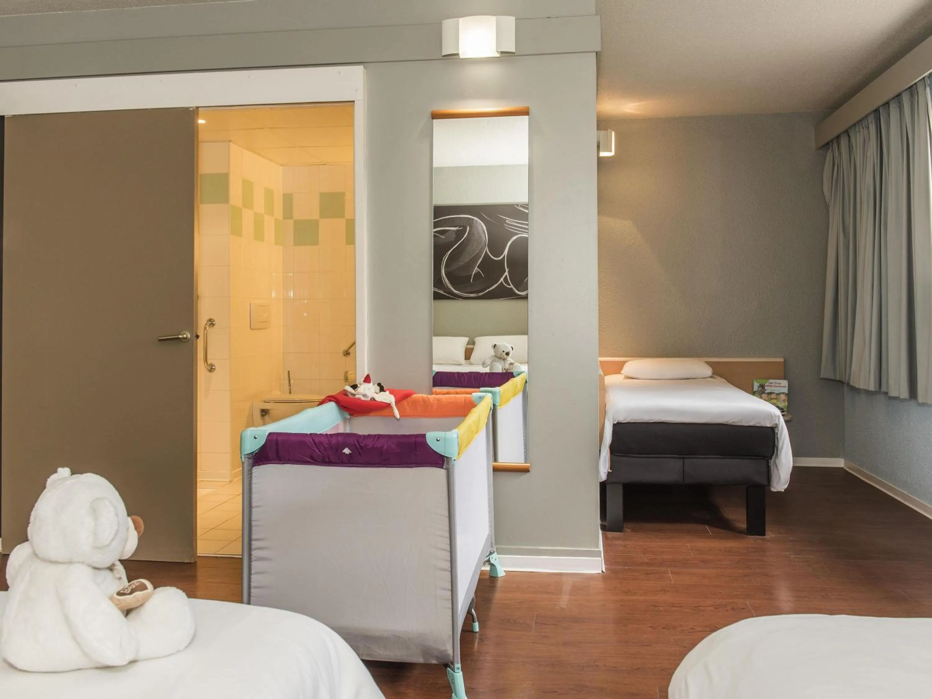 Bedroom, Bed in ibis La Bresse Gérardmer