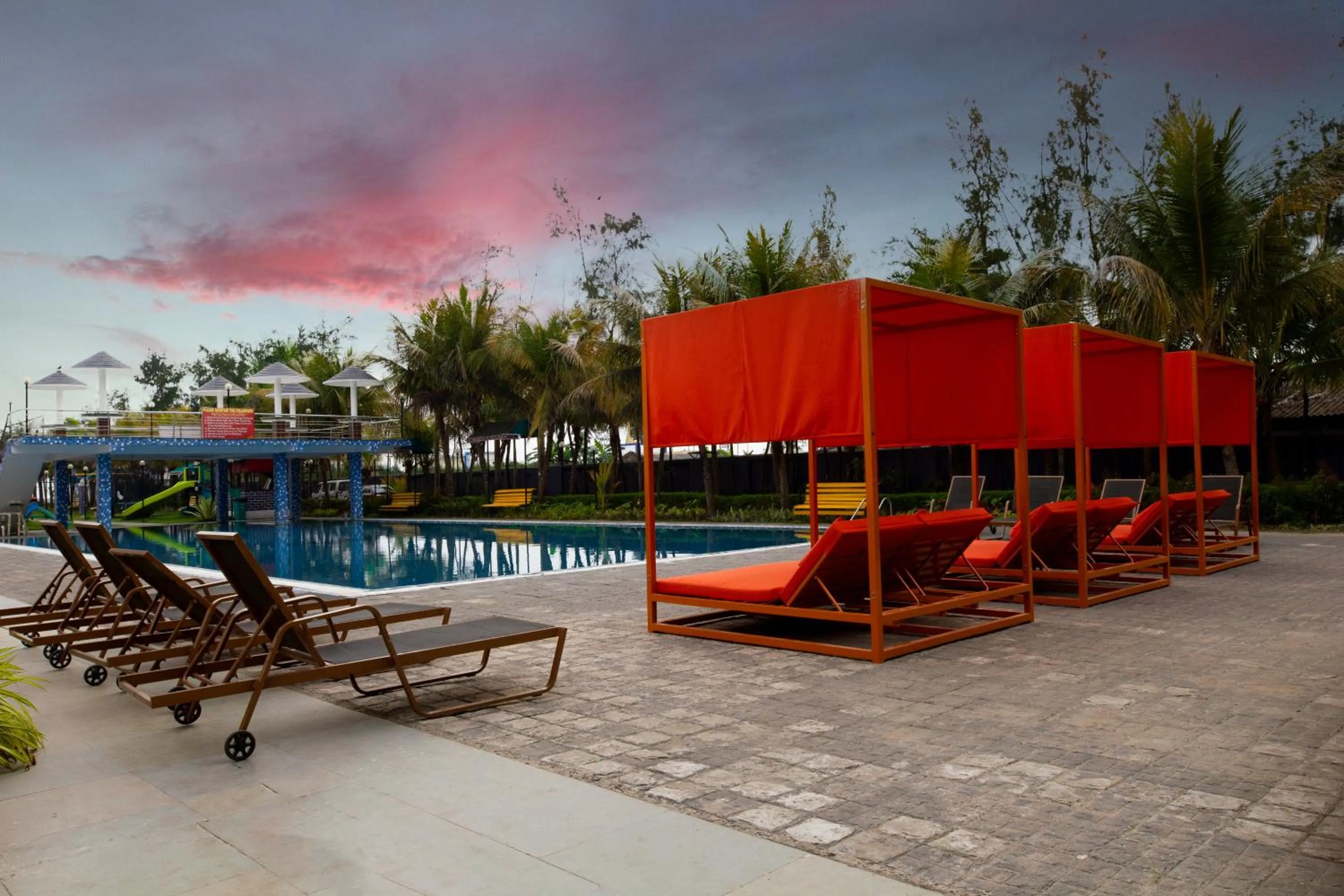 Swimming pool in Hotel Sonar Bangla Mandarmoni