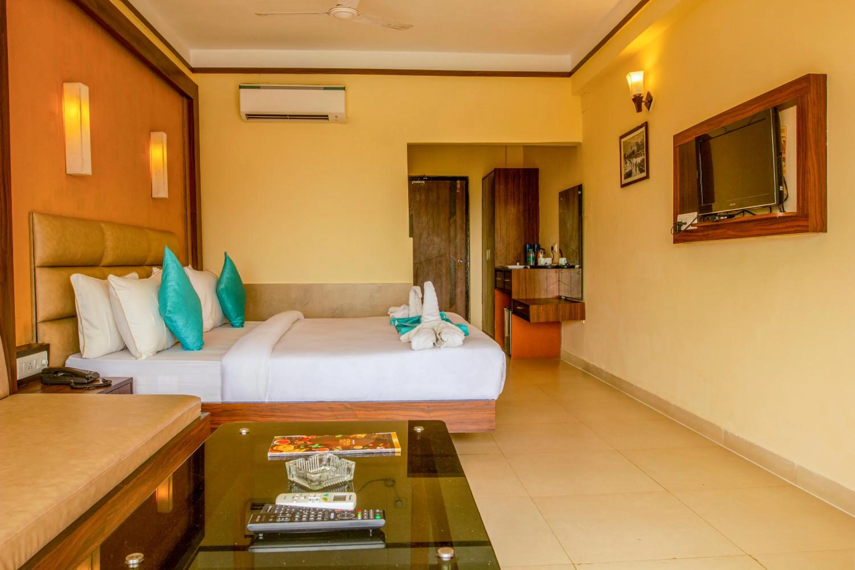 Bedroom, Bed in Hotel Sonar Bangla Mandarmoni