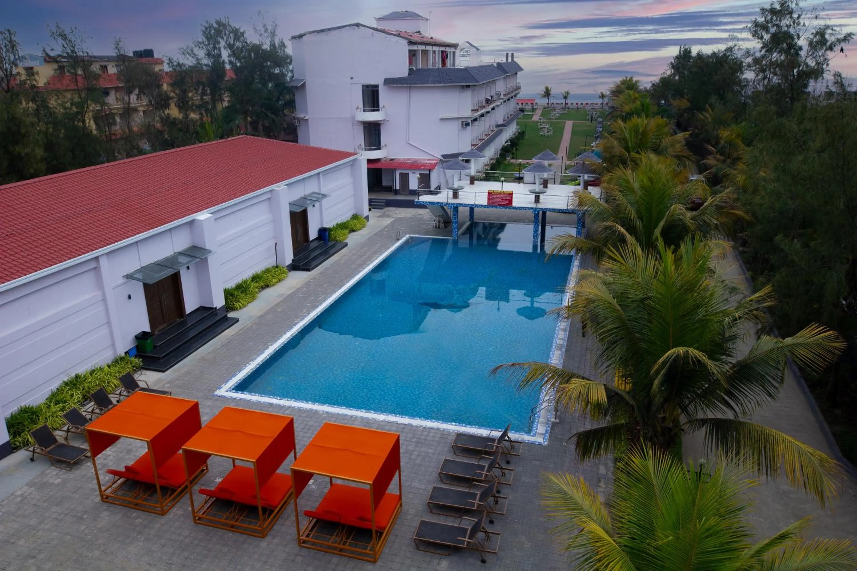 Swimming pool in Hotel Sonar Bangla Mandarmoni