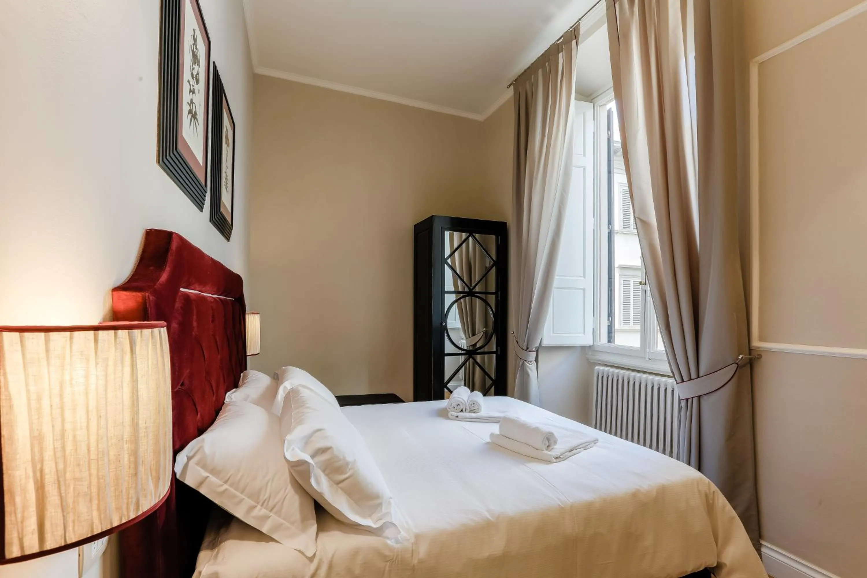 Photo of the whole room, Bed in Relais Tosinghi