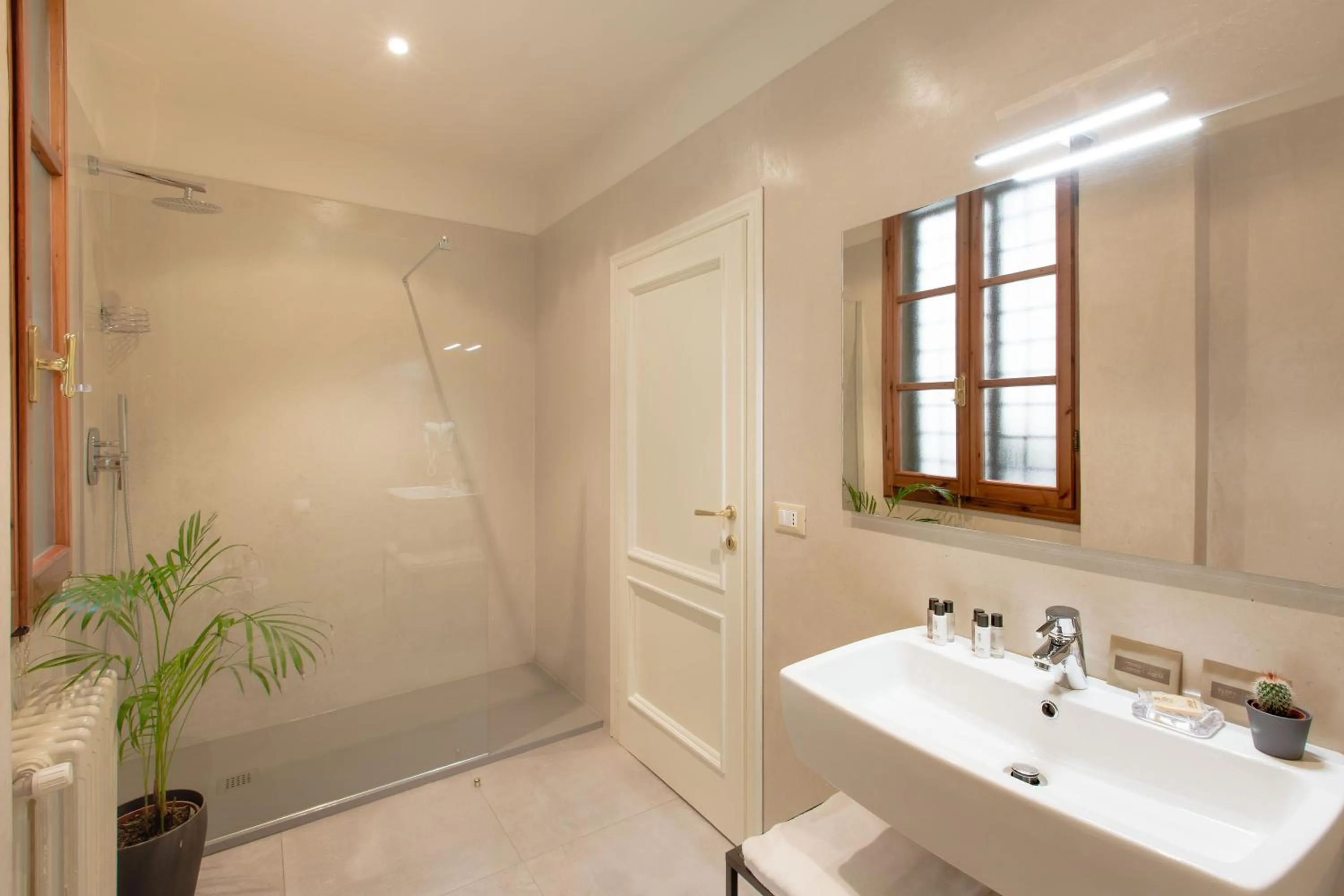 Shower in Relais Tosinghi