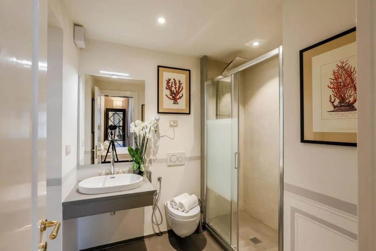 Shower in Relais Tosinghi