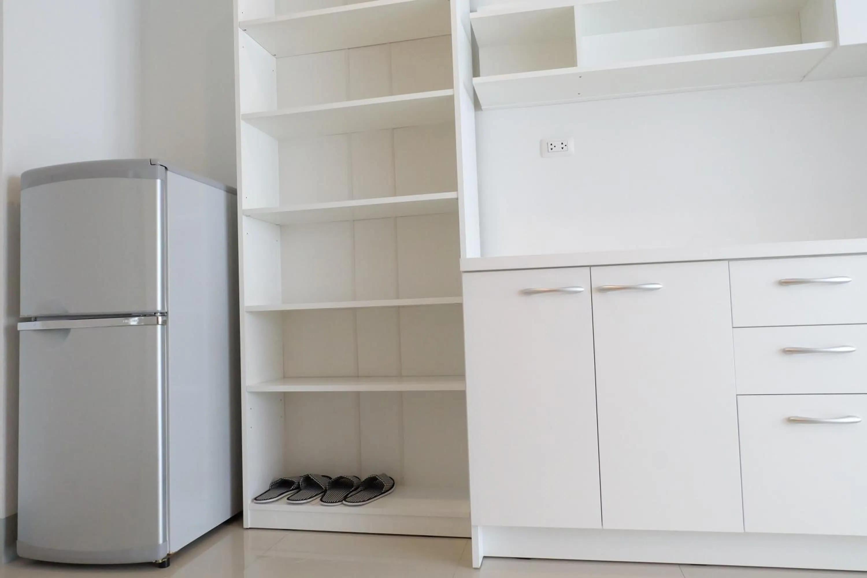 Photo of the whole room in DewyHouse