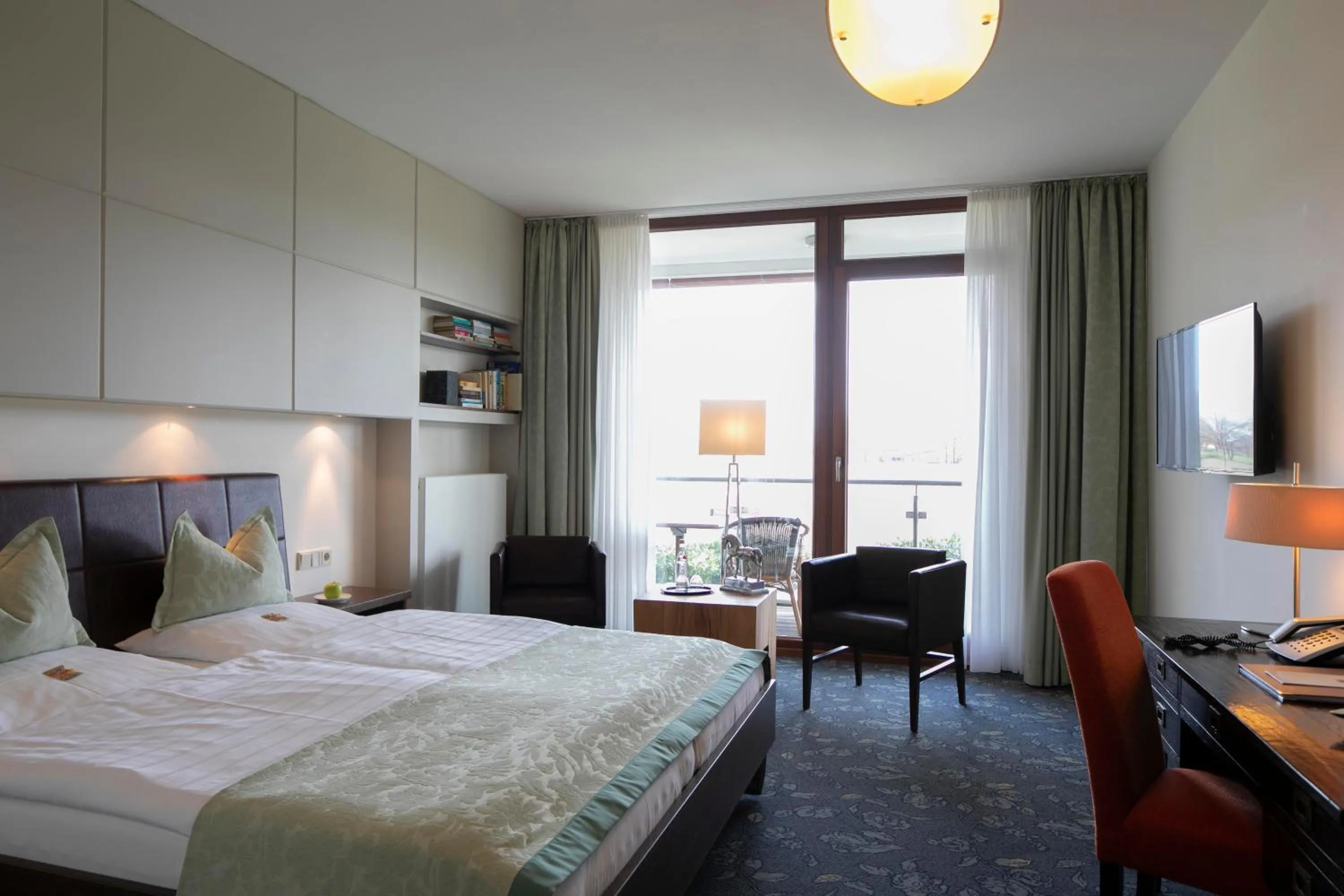 Photo of the whole room, Bed in Hotel Landhaus Pollmeyer