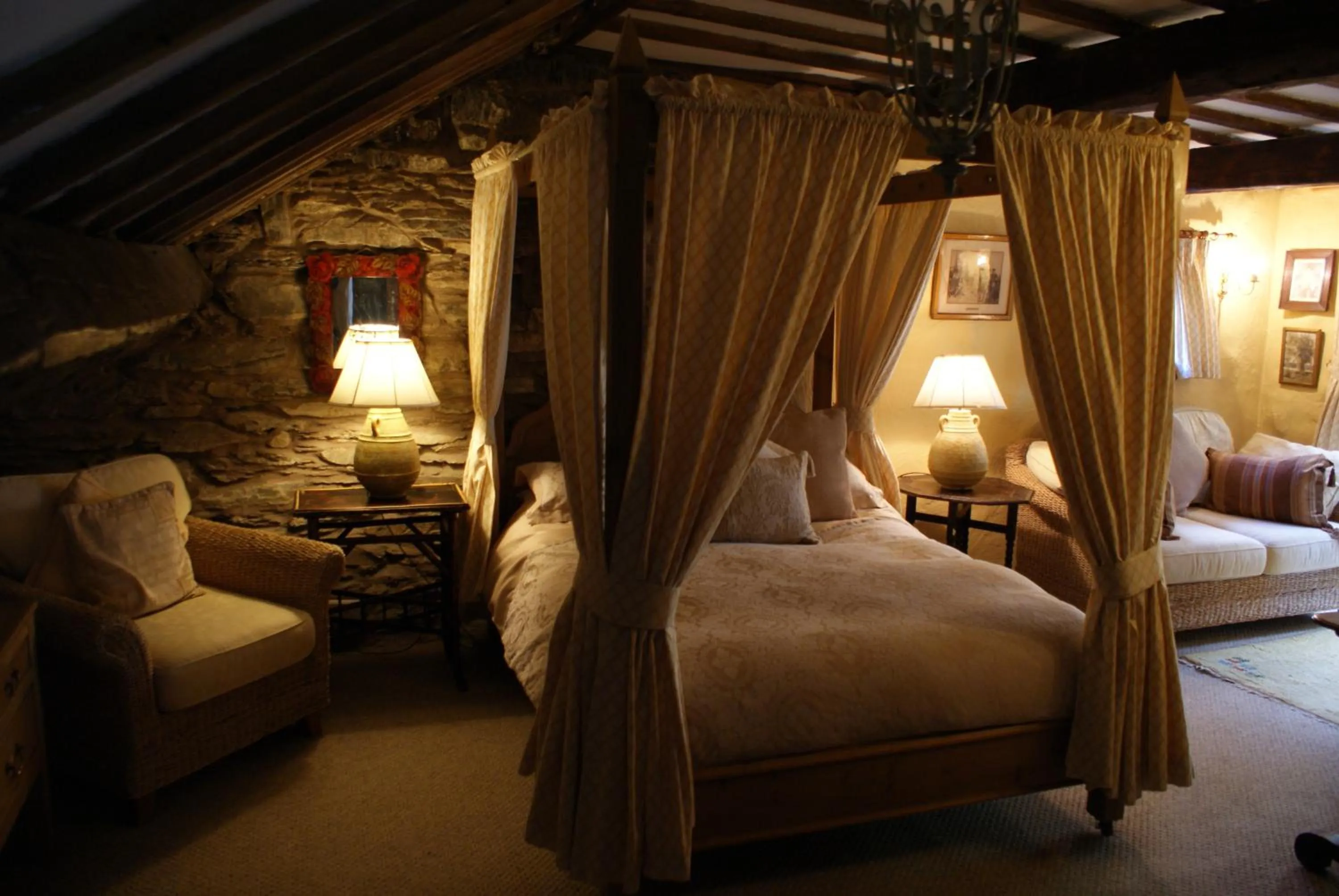 Bed in Ty Gwyn Hotel