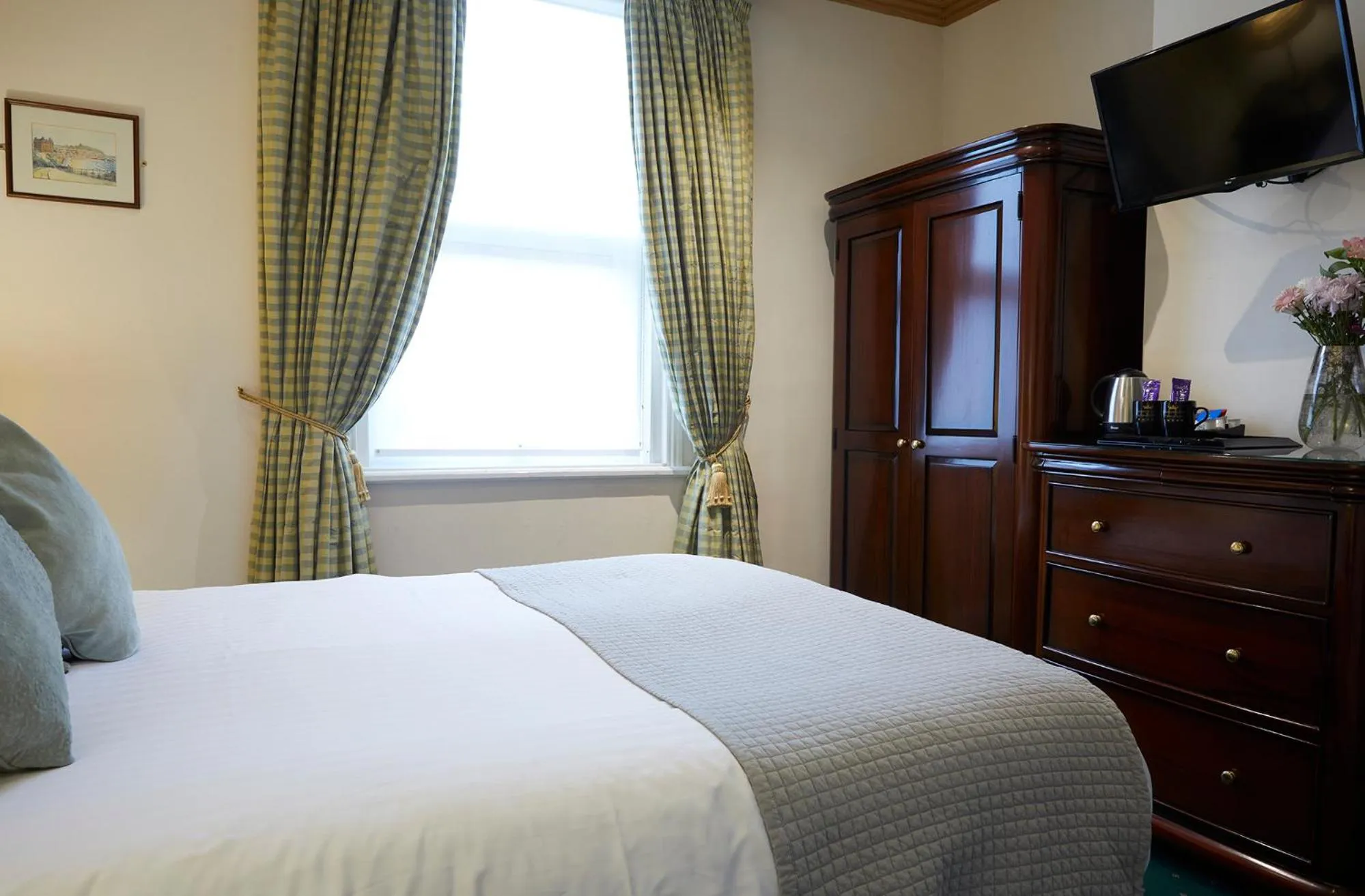 Bed in Mansion House