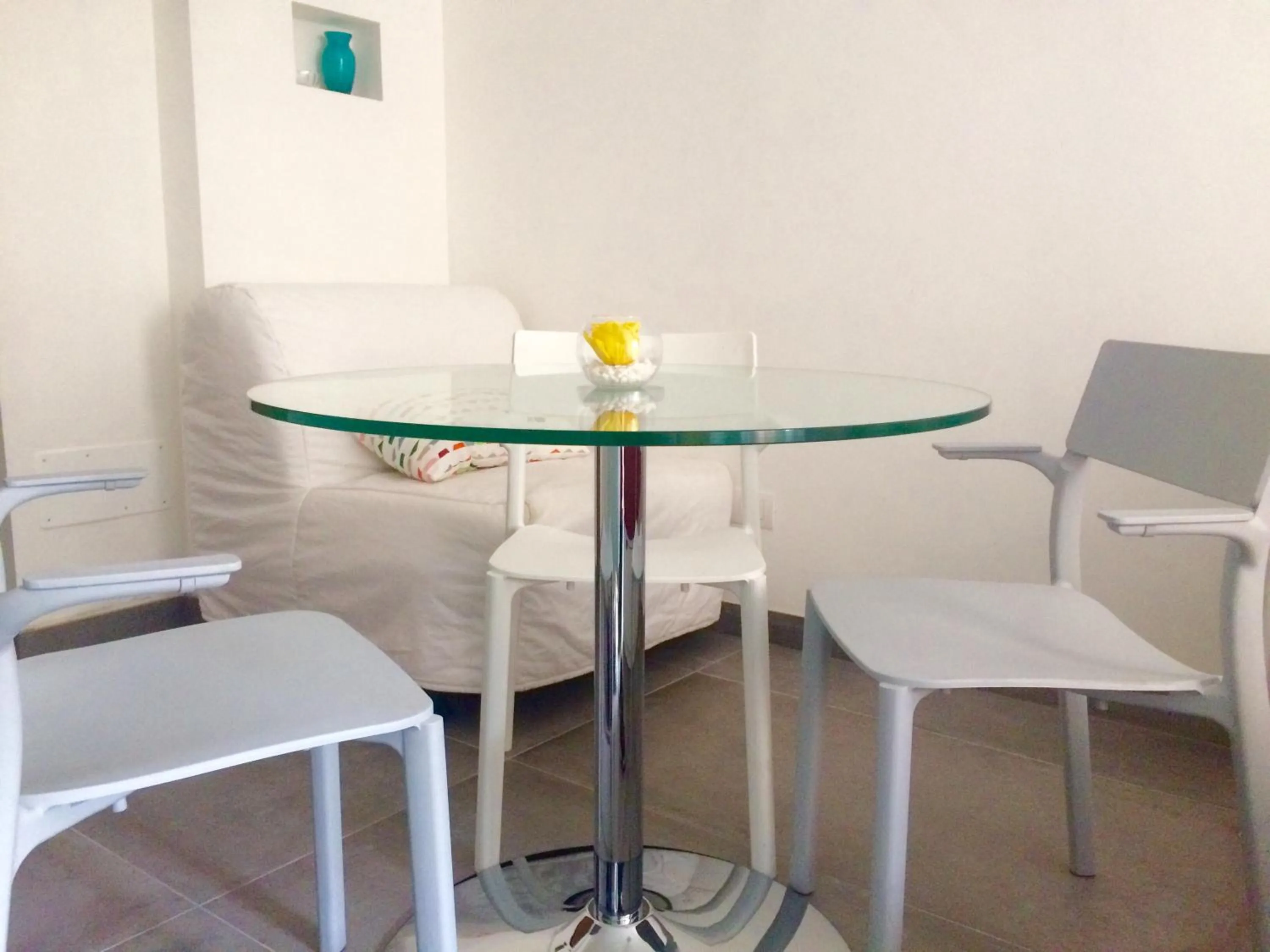 Dining area in La Marina di Milano