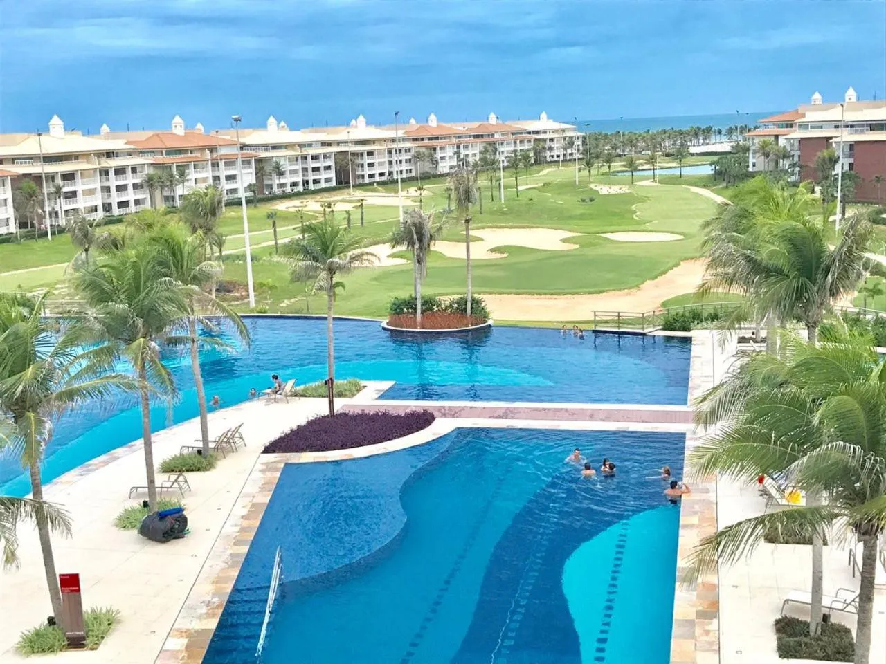 Property building in Golf Ville Resort Brisa do Golf -Apartamentos e Cobertura