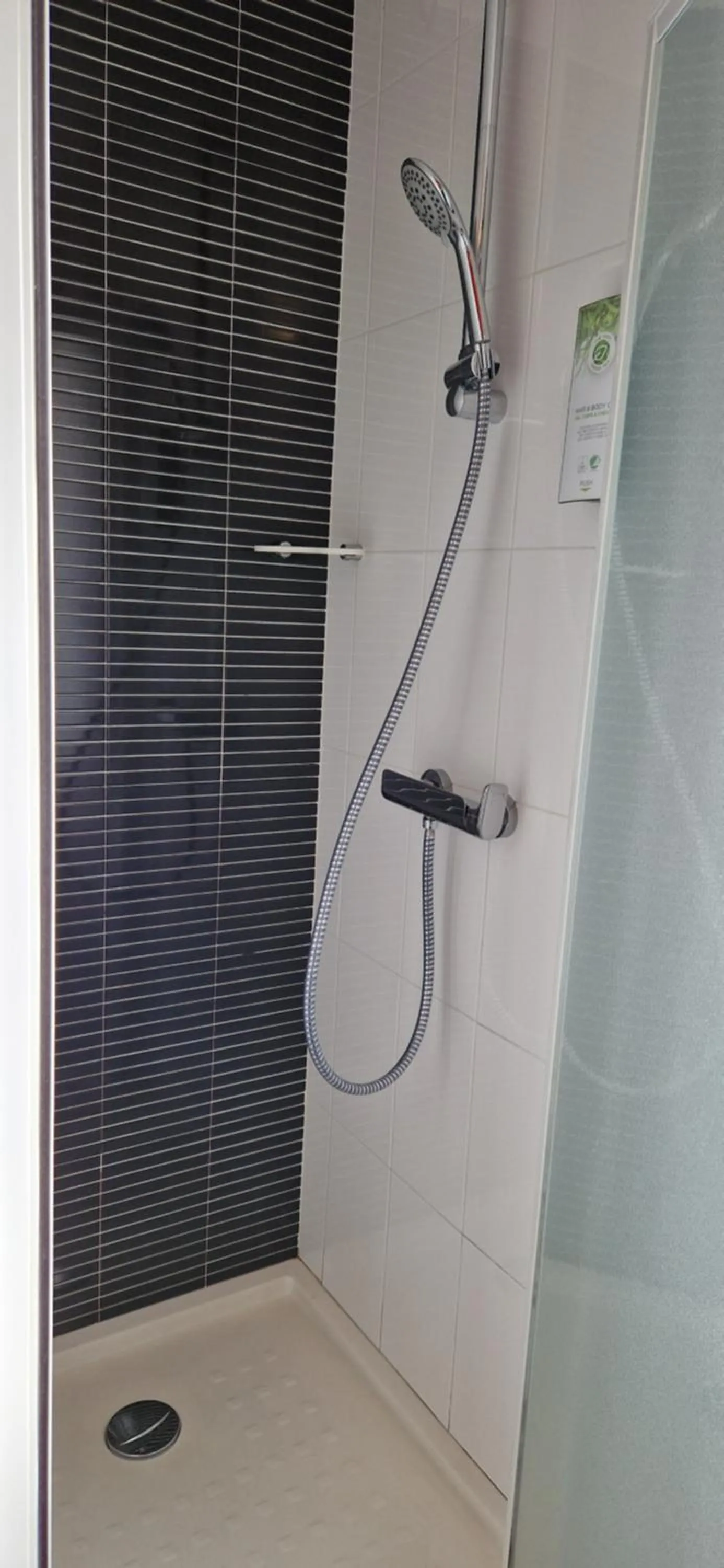 Shower in Kyriad Quimper Sud