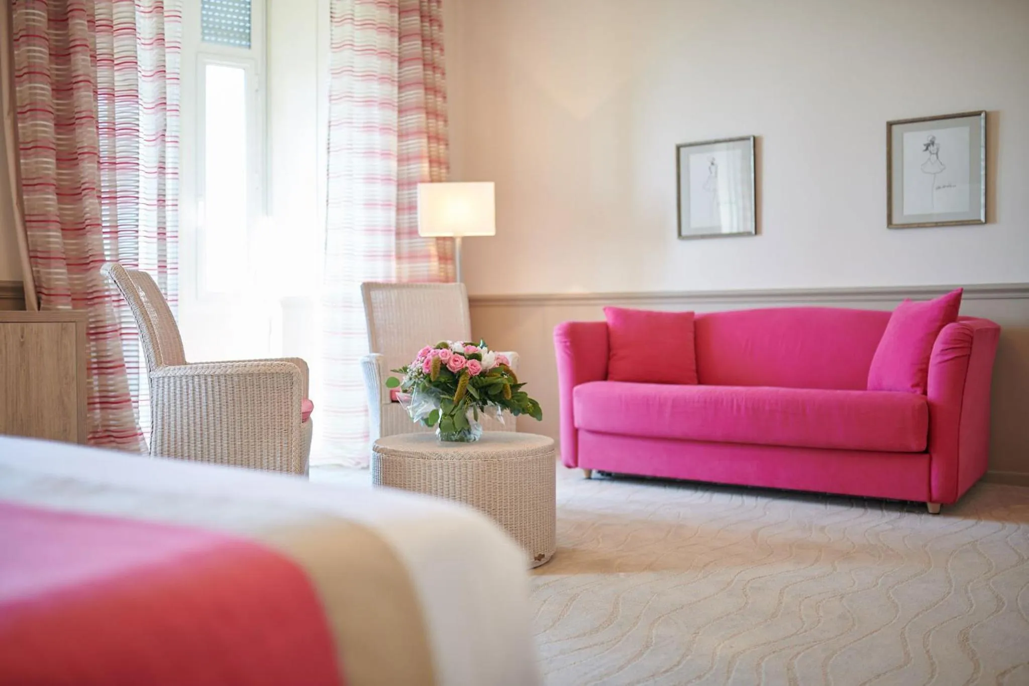 Bedroom, Bed in Hôtel Vacances Bleues Royal Westminster