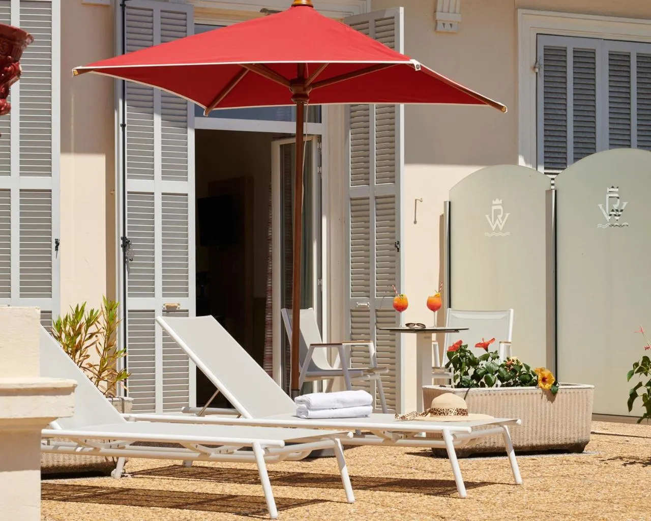 Balcony/Terrace in Hôtel Vacances Bleues Royal Westminster