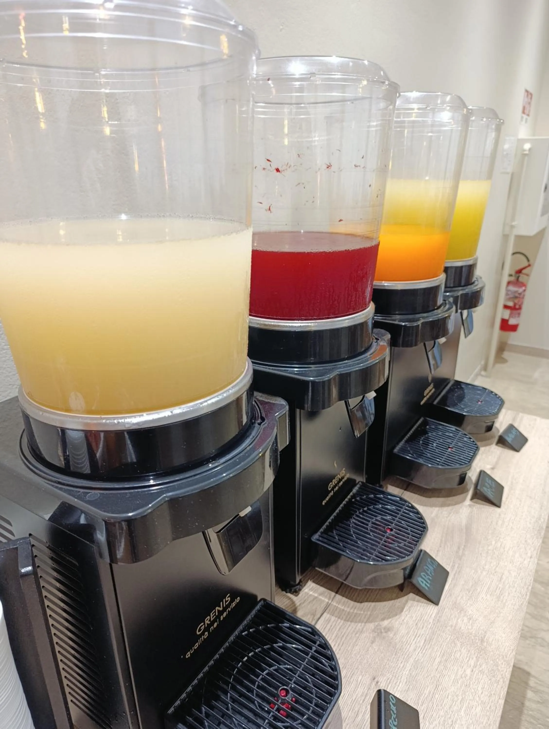 Breakfast in Hotel Happy