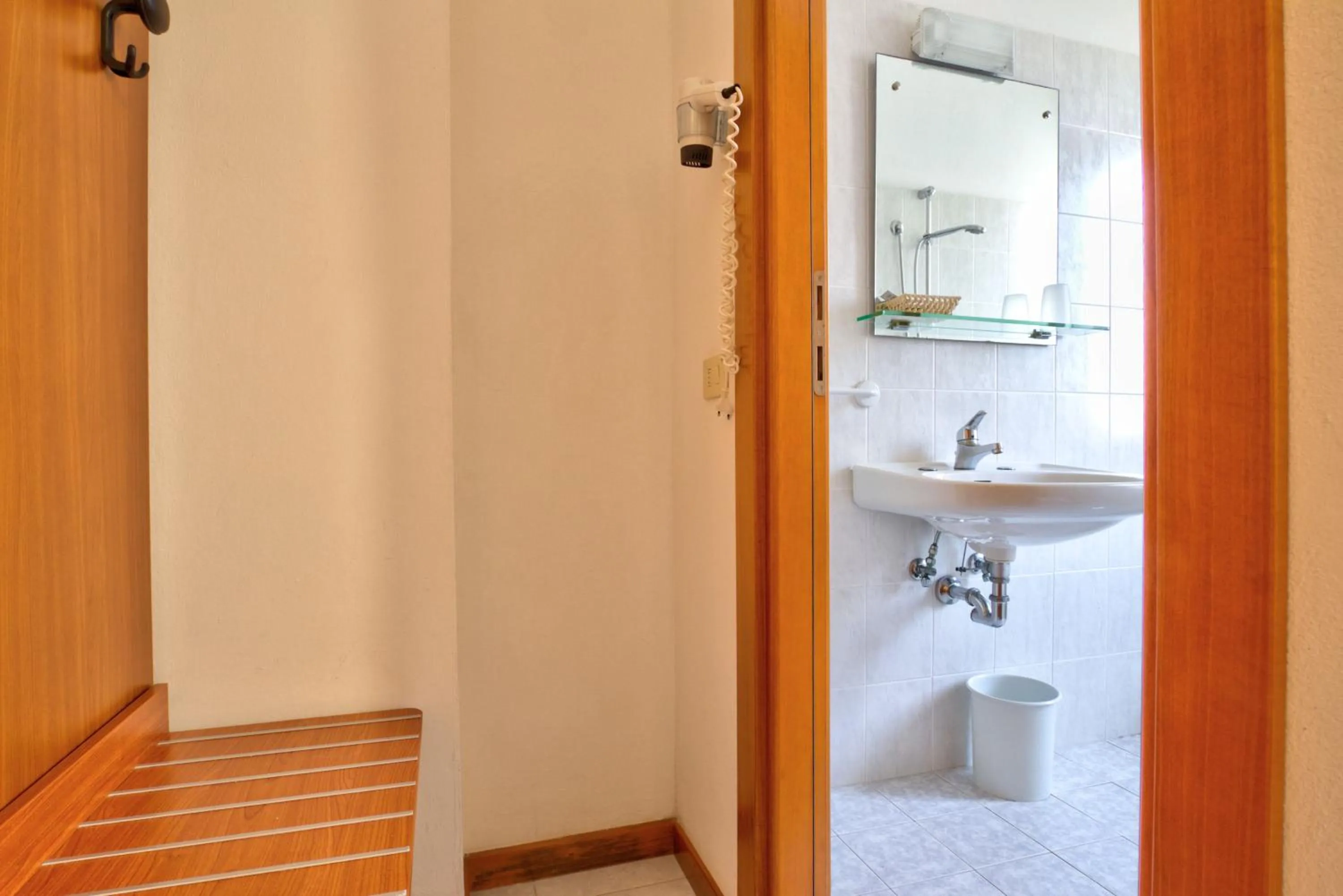 Bathroom in Hotel Happy