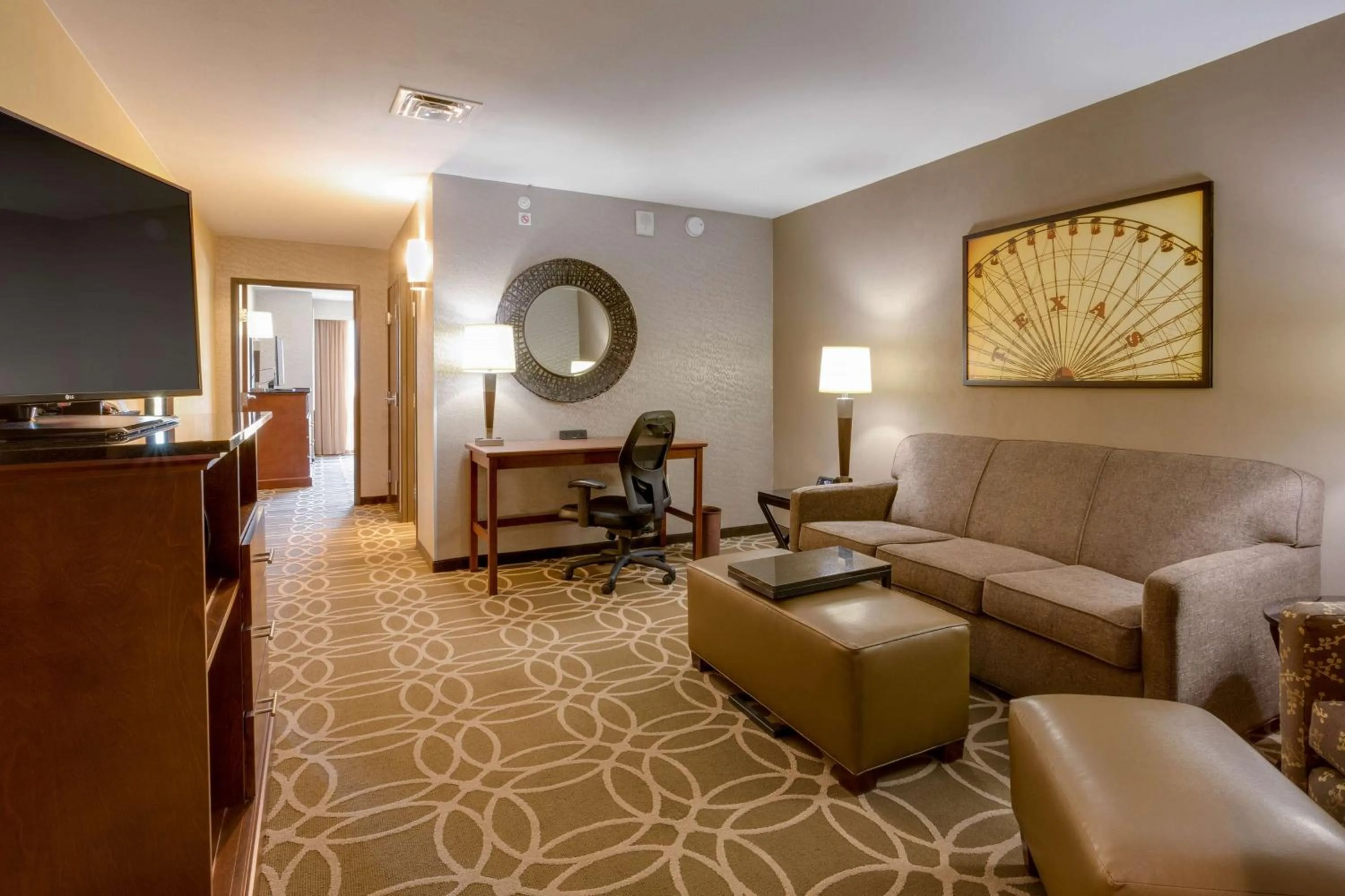 Photo of the whole room in Drury Inn & Suites Dallas Frisco