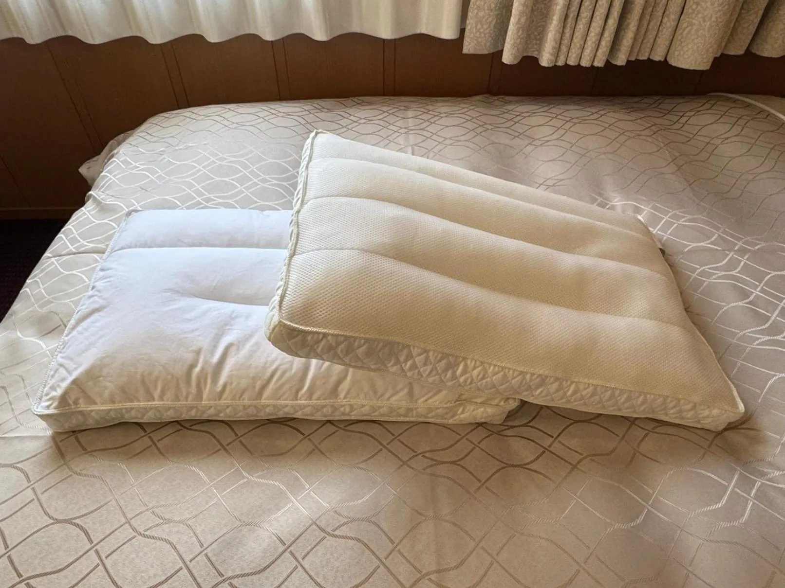 Bed in Ohta Grand Hotel