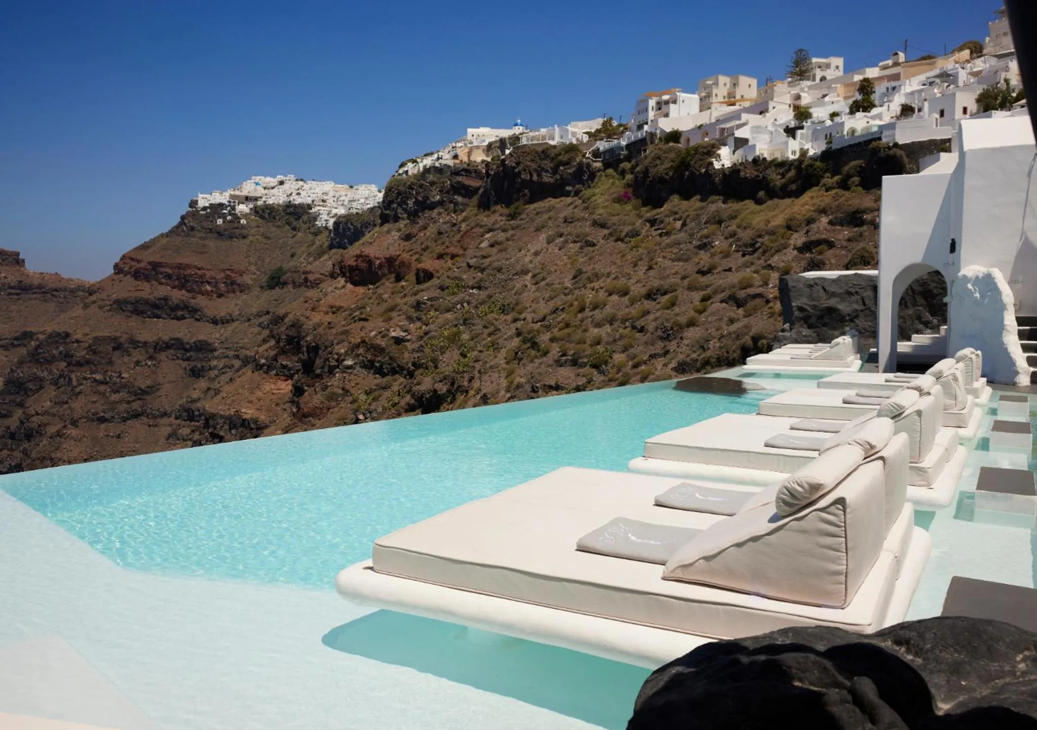 Swimming pool in Dana Villas & Infinity Suites