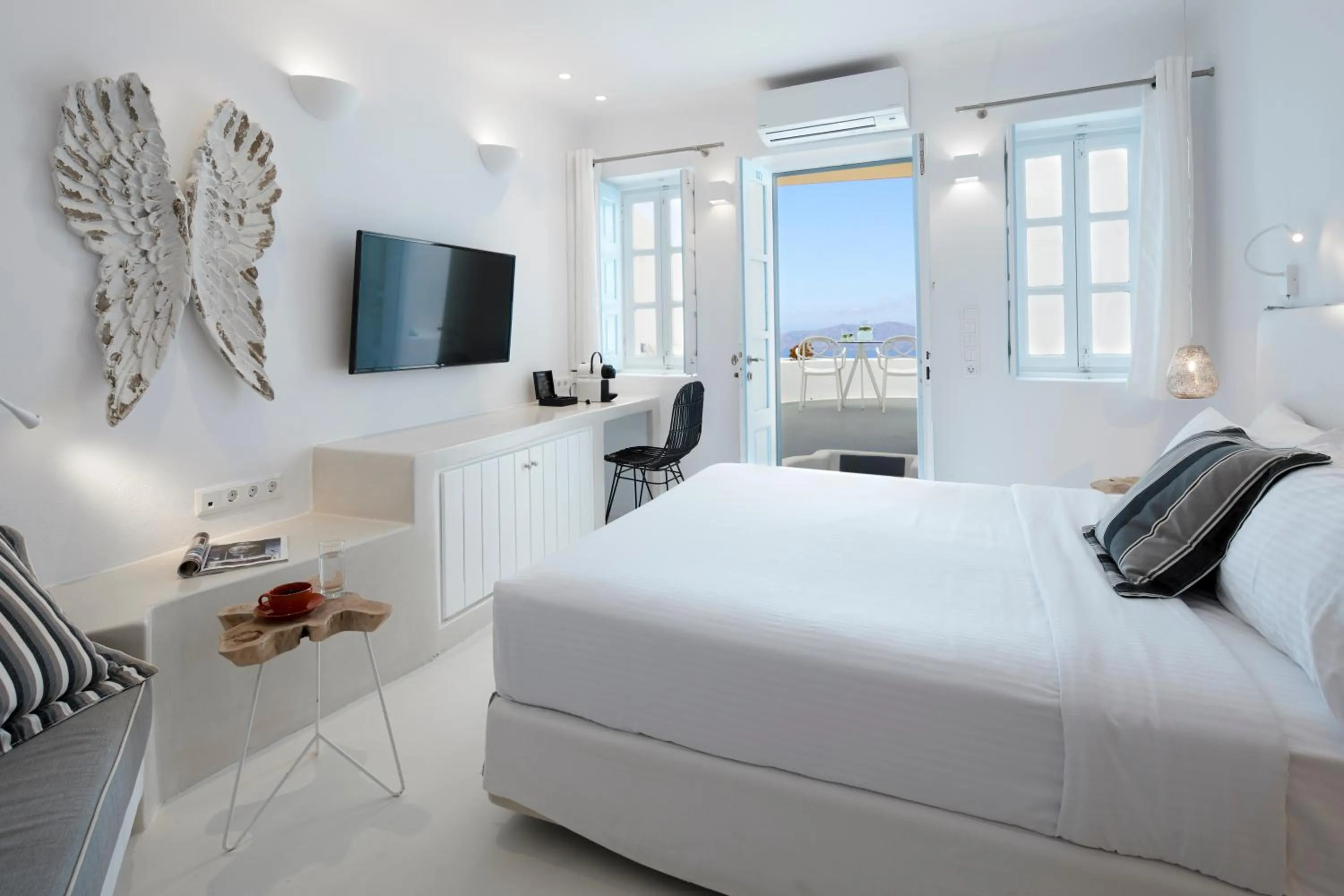 Bed in Dana Villas & Infinity Suites