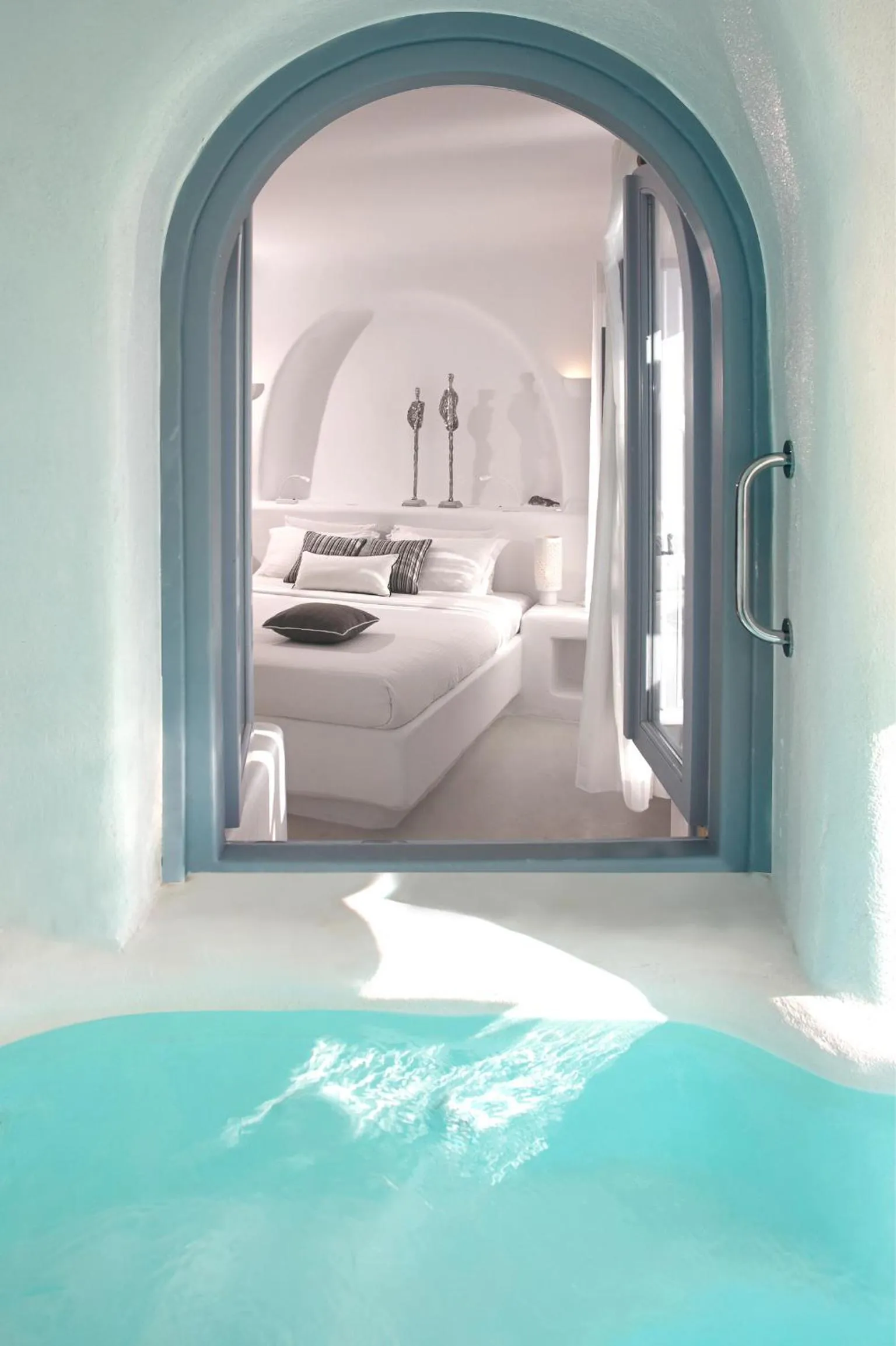 Bed in Dana Villas & Infinity Suites