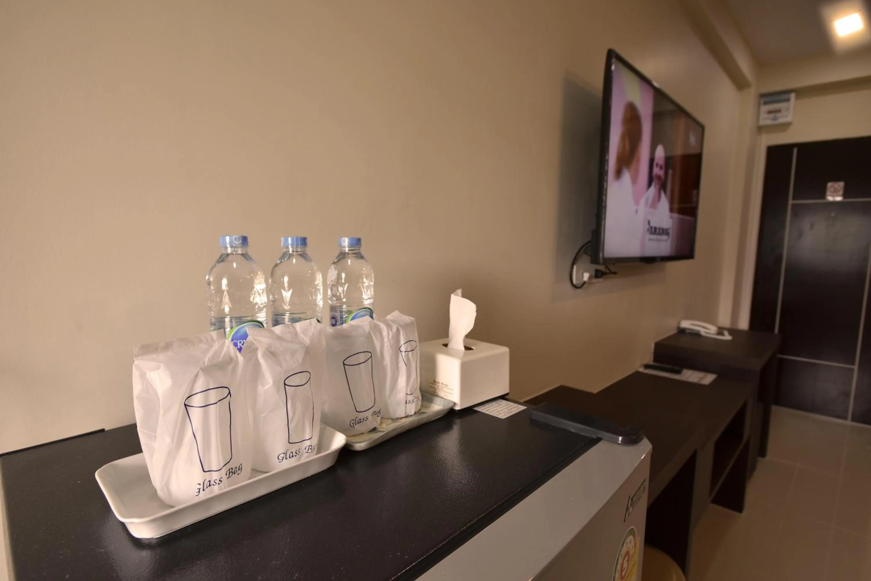 TV and multimedia in Gold Airport Suites