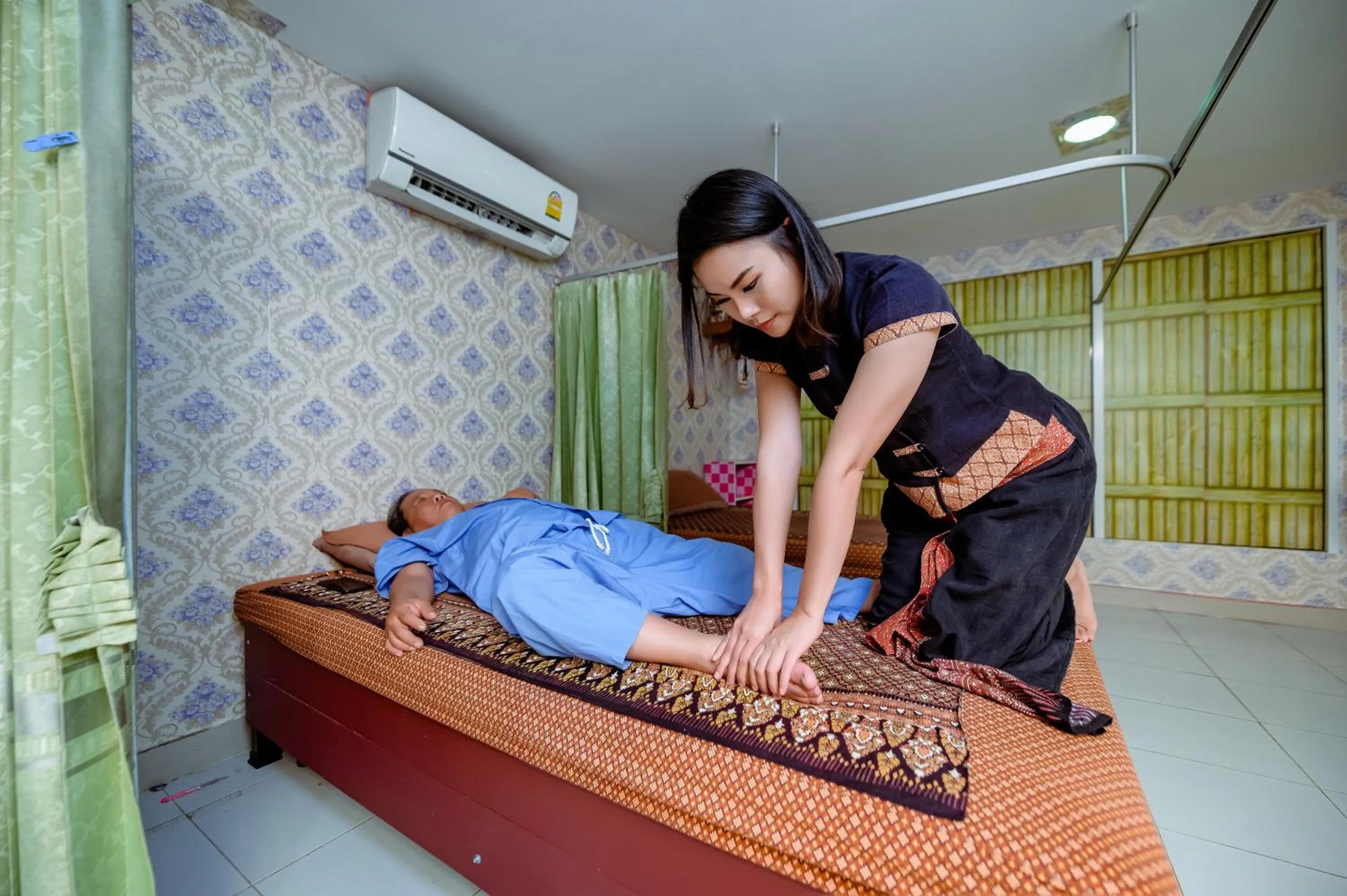 Spa and wellness centre/facilities in Gold Airport Suites