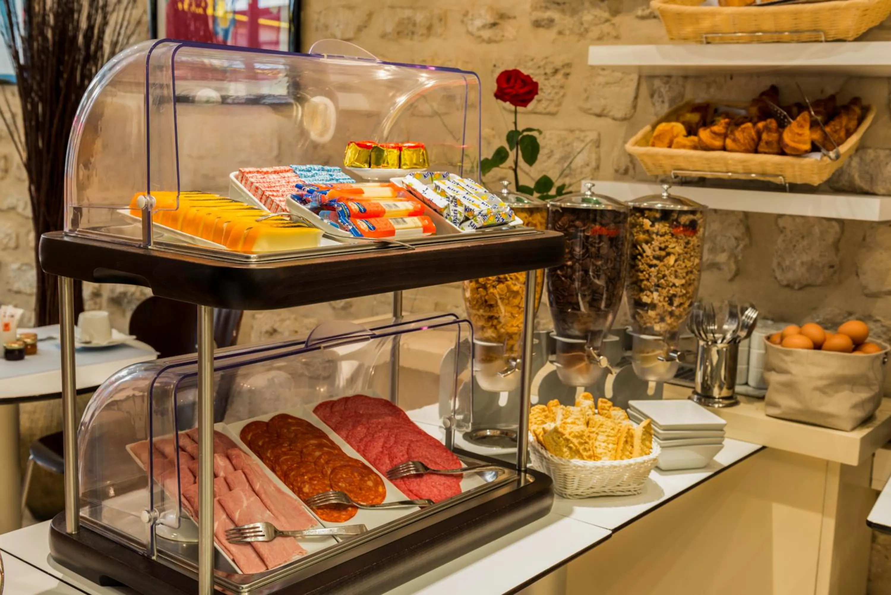 Food in Hôtel Albe Saint Michel