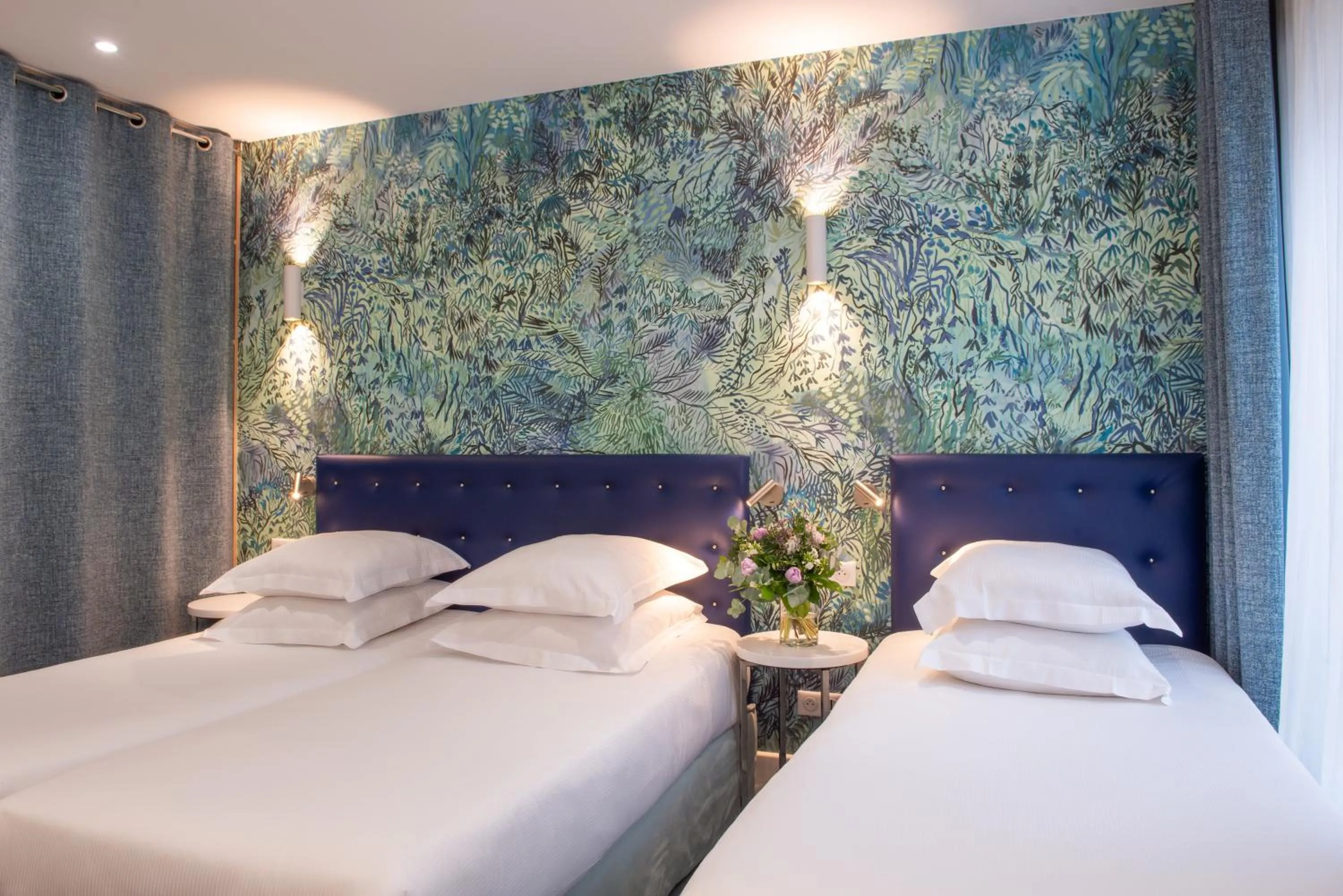 Photo of the whole room, Bed in Hôtel Albe Saint Michel