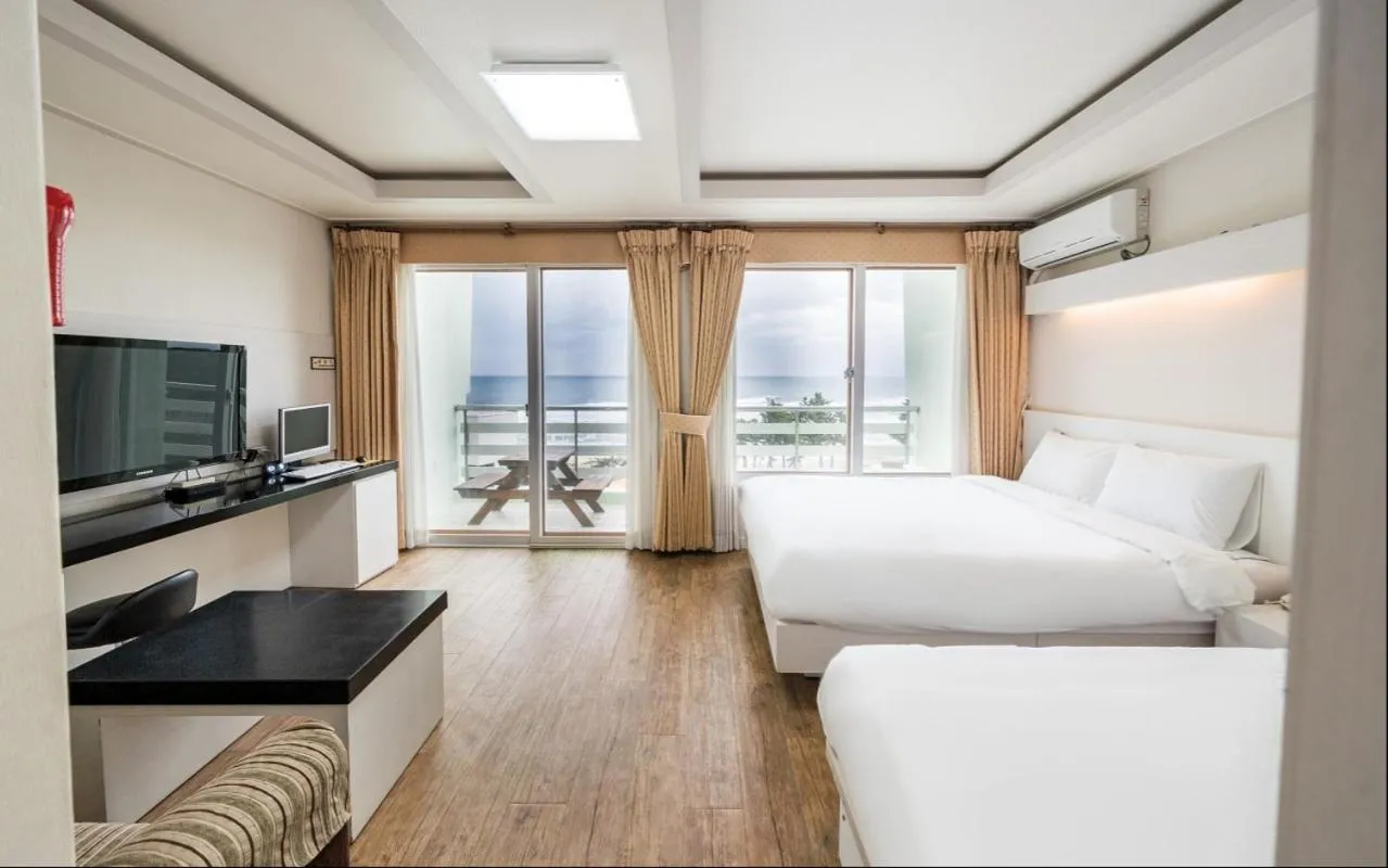 Bed in Dawoo Resortel